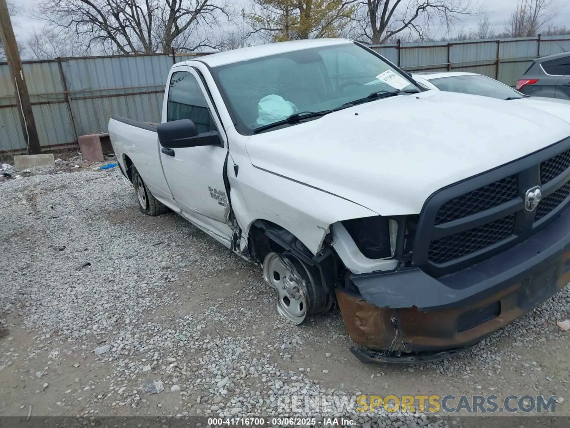 6 Photograph of a damaged car 3C6JR6DG2KG705859 RAM 1500 CLASSIC 2019