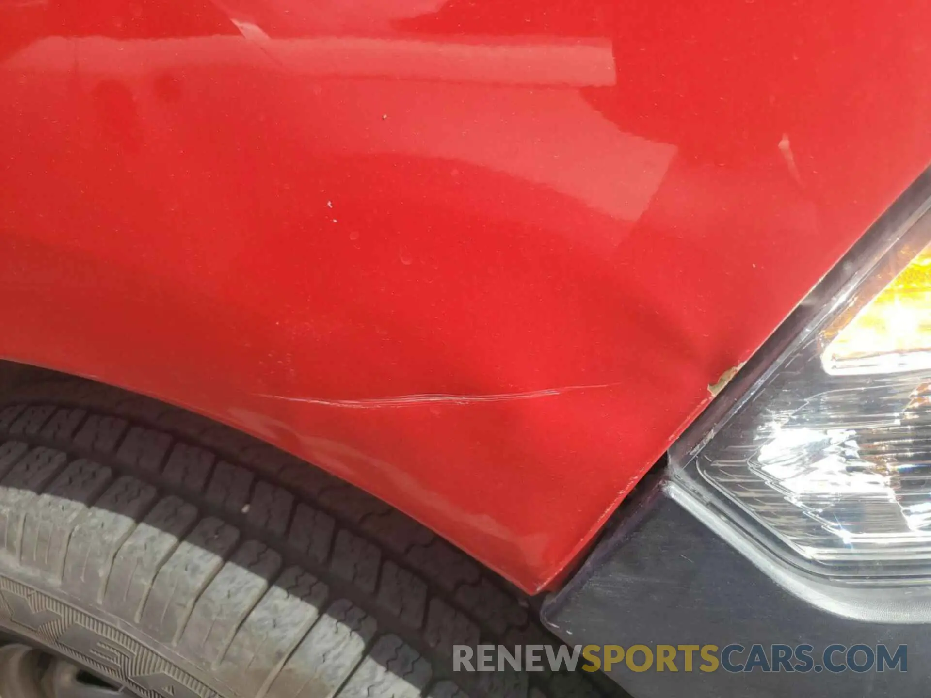 16 Photograph of a damaged car 3C6JR6DG3KG569354 RAM 1500 CLASSIC 2019