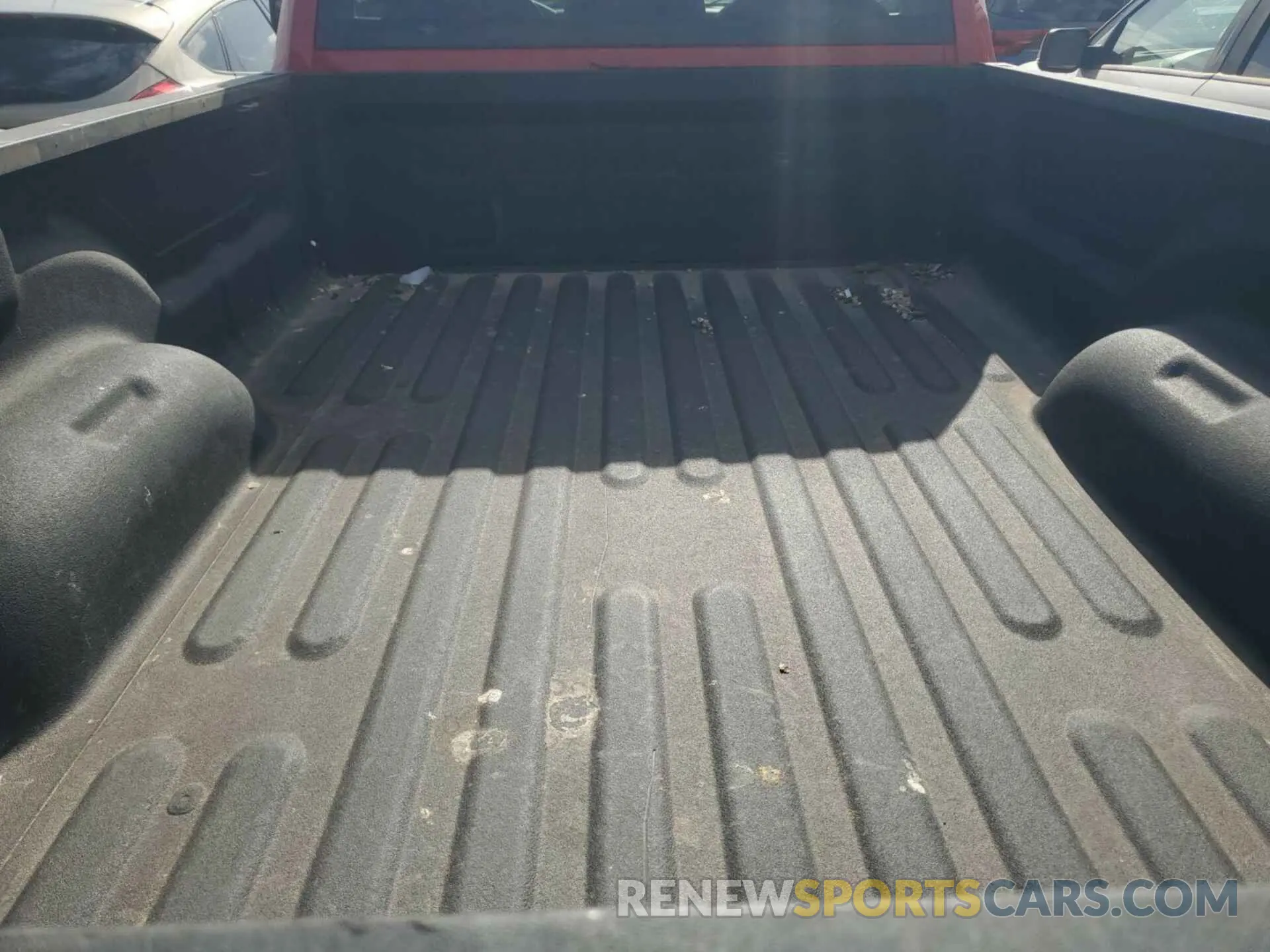 17 Photograph of a damaged car 3C6JR6DG3KG569354 RAM 1500 CLASSIC 2019