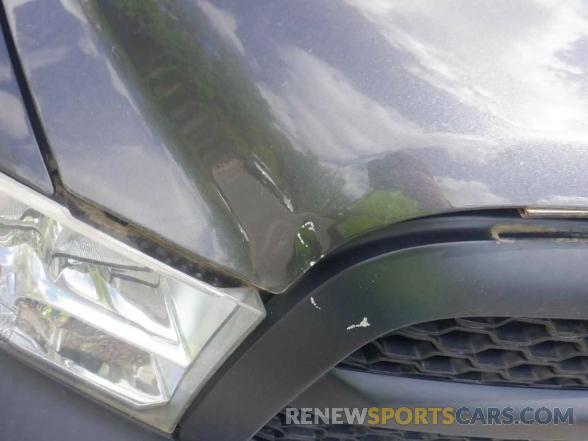 14 Photograph of a damaged car 3C6JR6DG9KG569357 RAM 1500 CLASSIC 2019