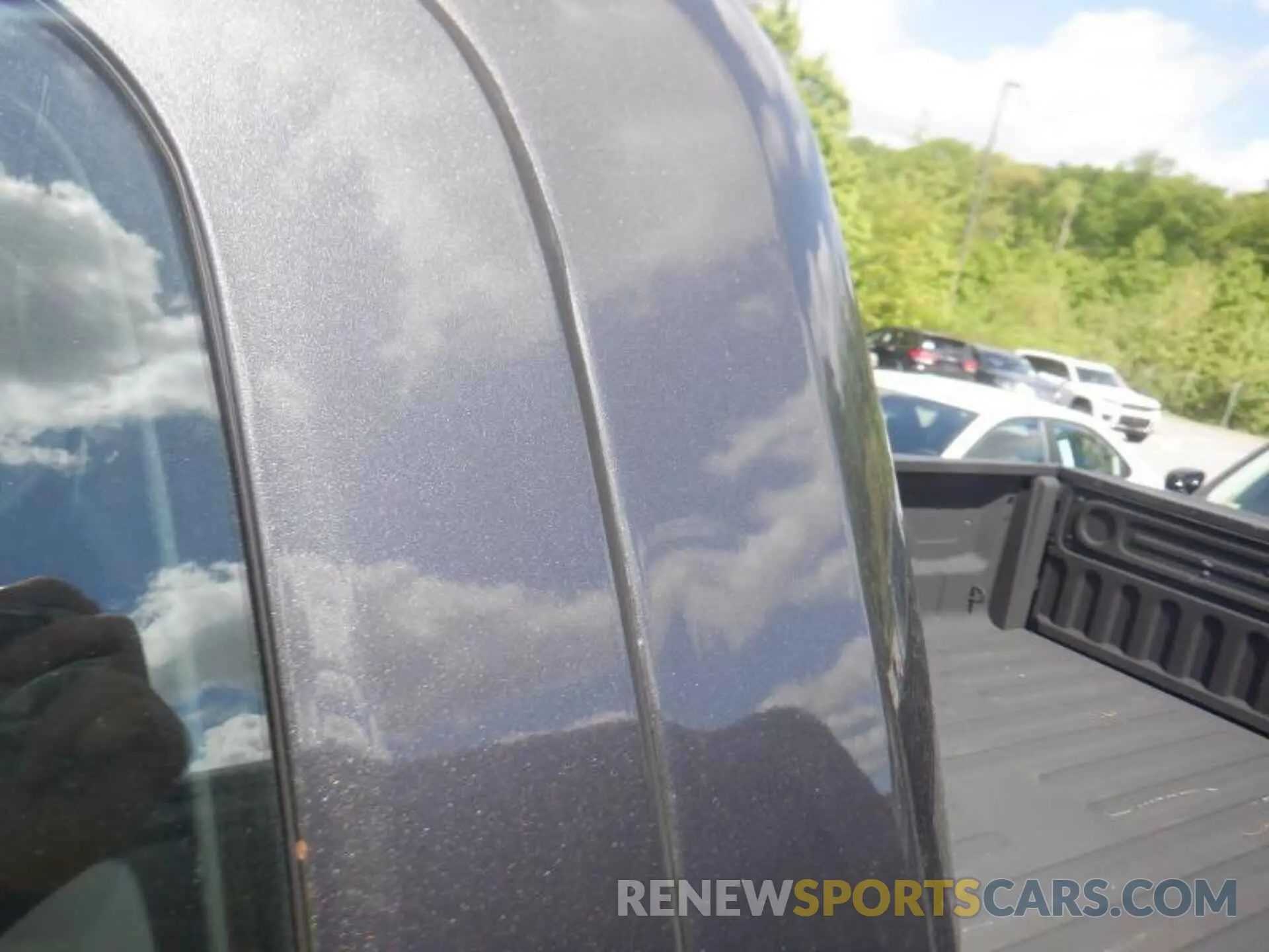 15 Photograph of a damaged car 3C6JR6DG9KG569357 RAM 1500 CLASSIC 2019