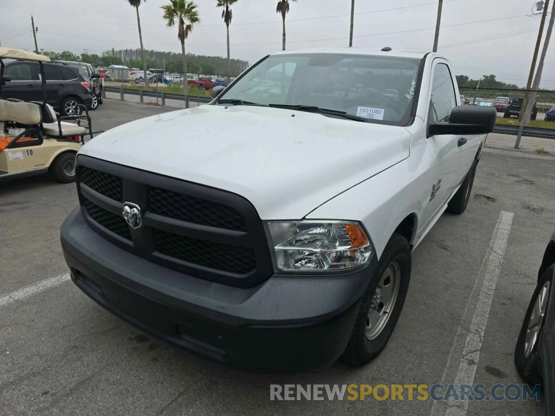 17 Photograph of a damaged car 3C6JR6DG9KG601885 RAM 1500 CLASSIC 2019