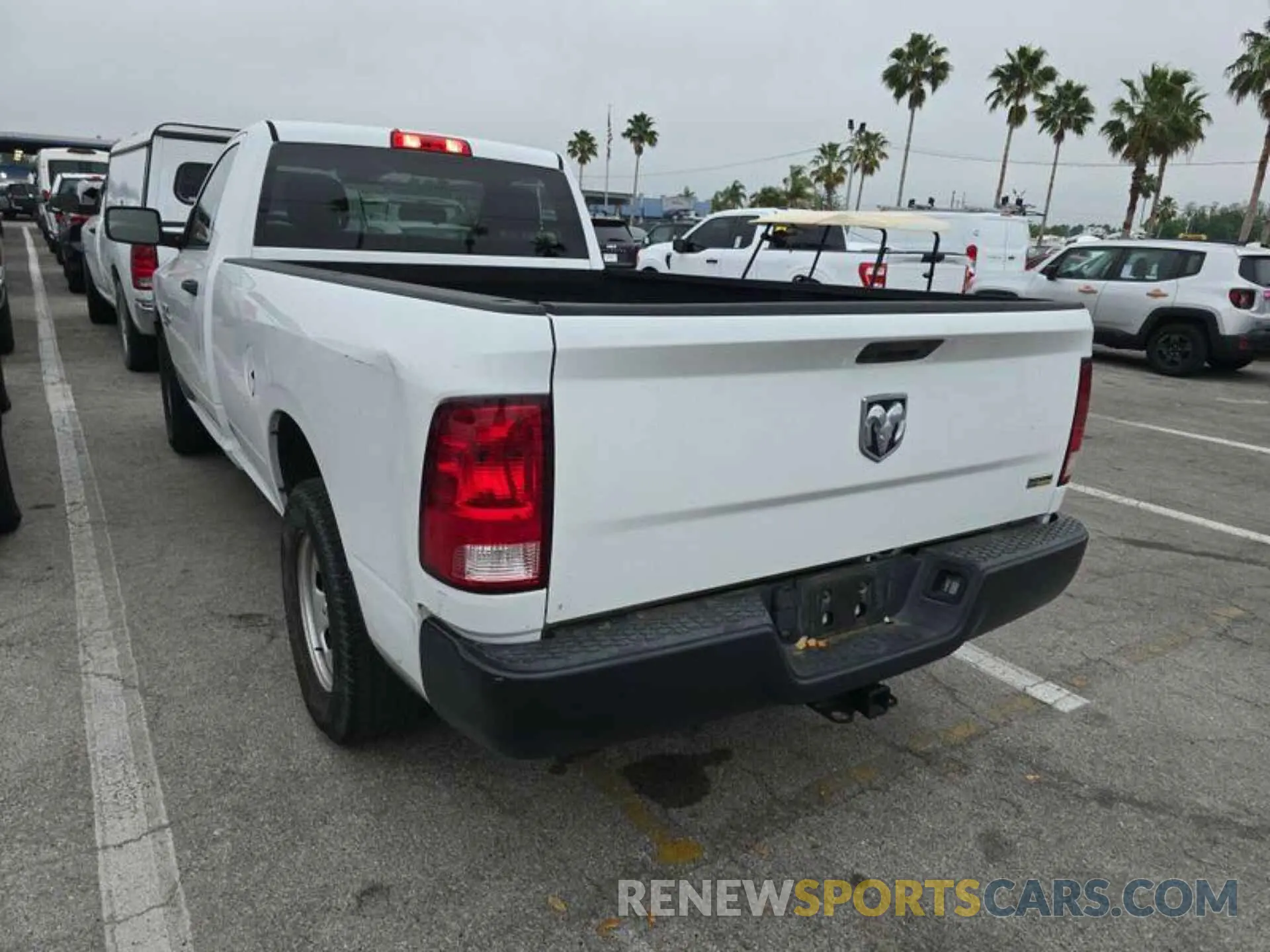 7 Photograph of a damaged car 3C6JR6DG9KG601885 RAM 1500 CLASSIC 2019