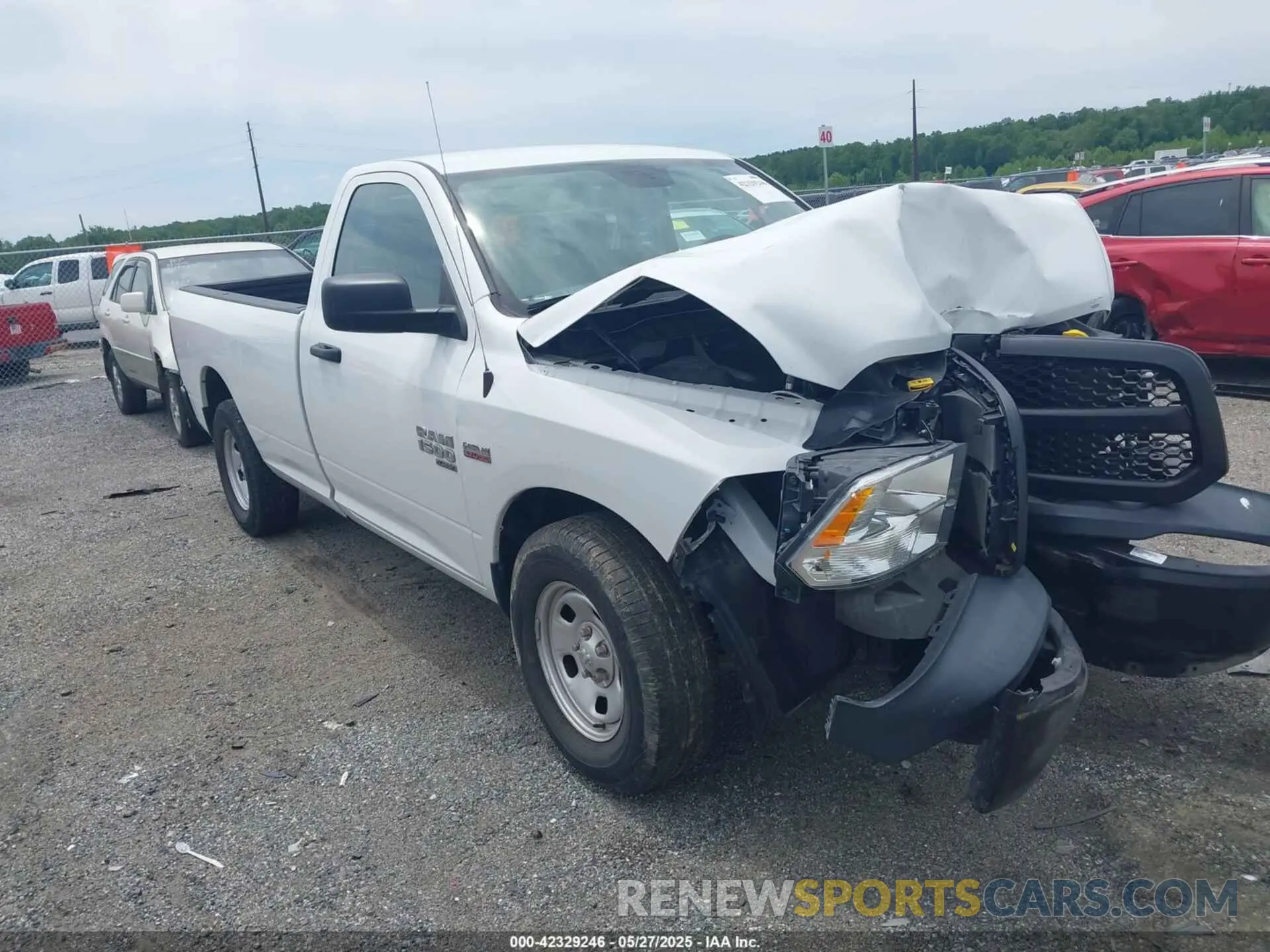 1 Photograph of a damaged car 3C6JR6DT0KG636053 RAM 1500 CLASSIC 2019