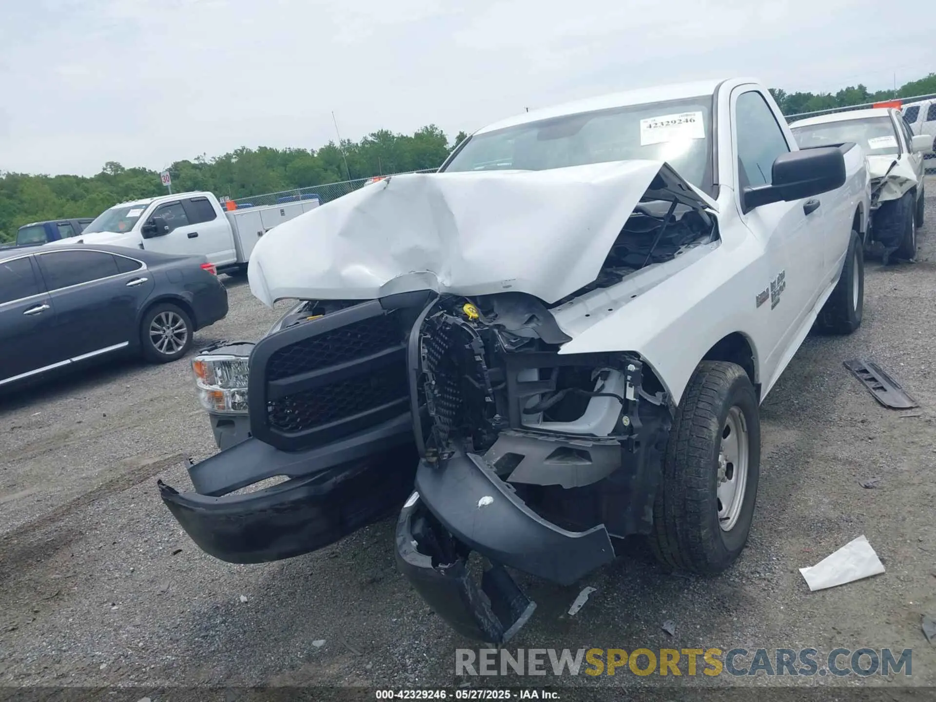 12 Photograph of a damaged car 3C6JR6DT0KG636053 RAM 1500 CLASSIC 2019