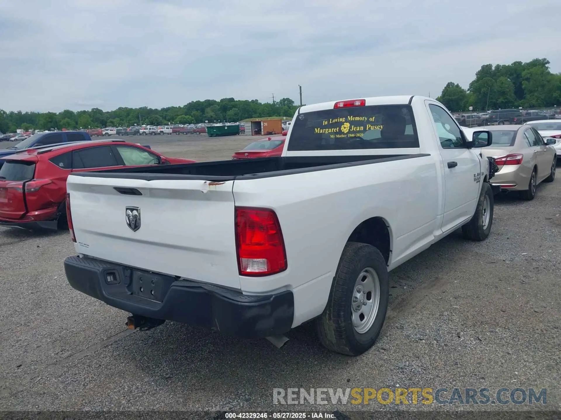 16 Photograph of a damaged car 3C6JR6DT0KG636053 RAM 1500 CLASSIC 2019