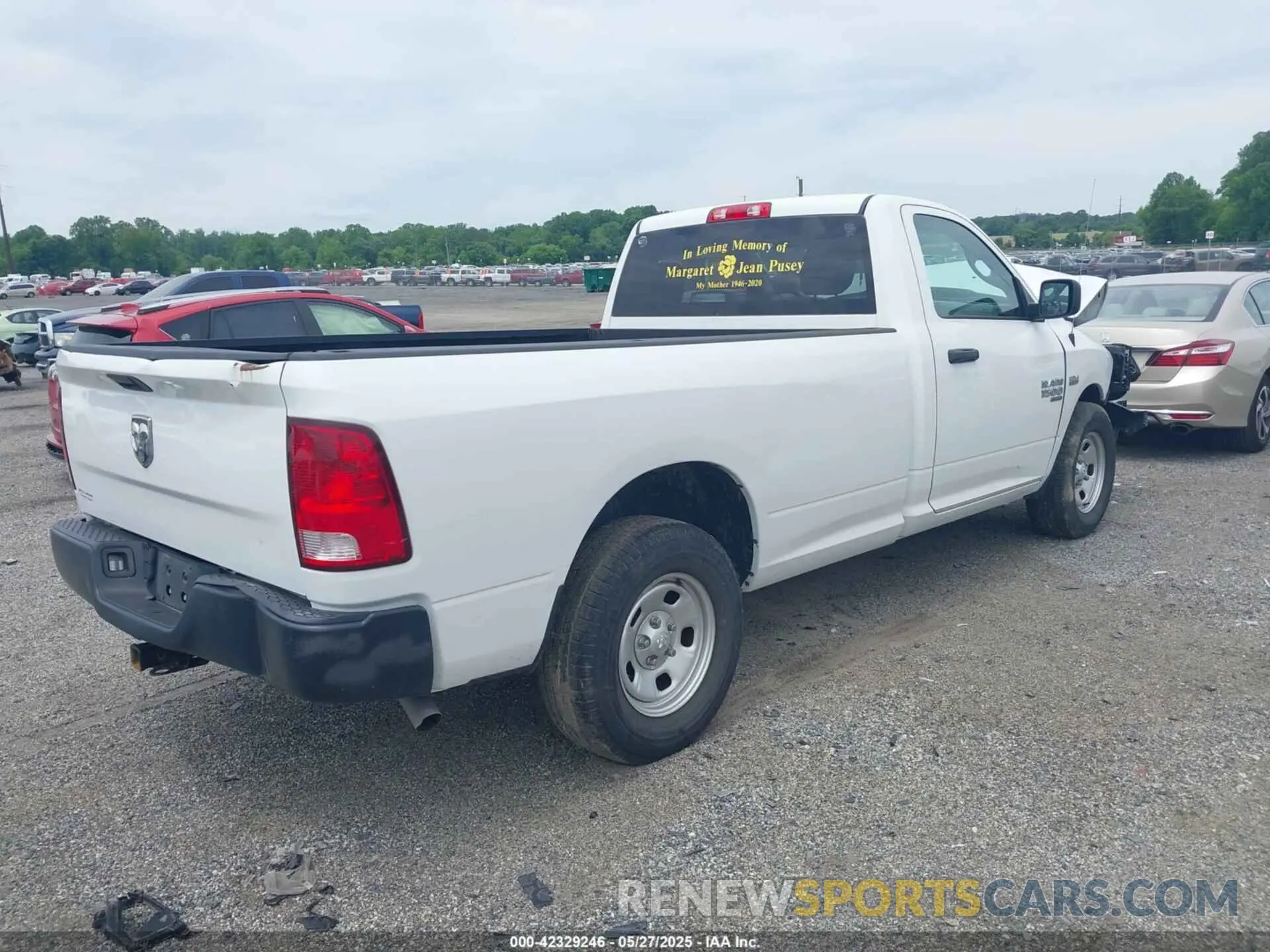 4 Photograph of a damaged car 3C6JR6DT0KG636053 RAM 1500 CLASSIC 2019