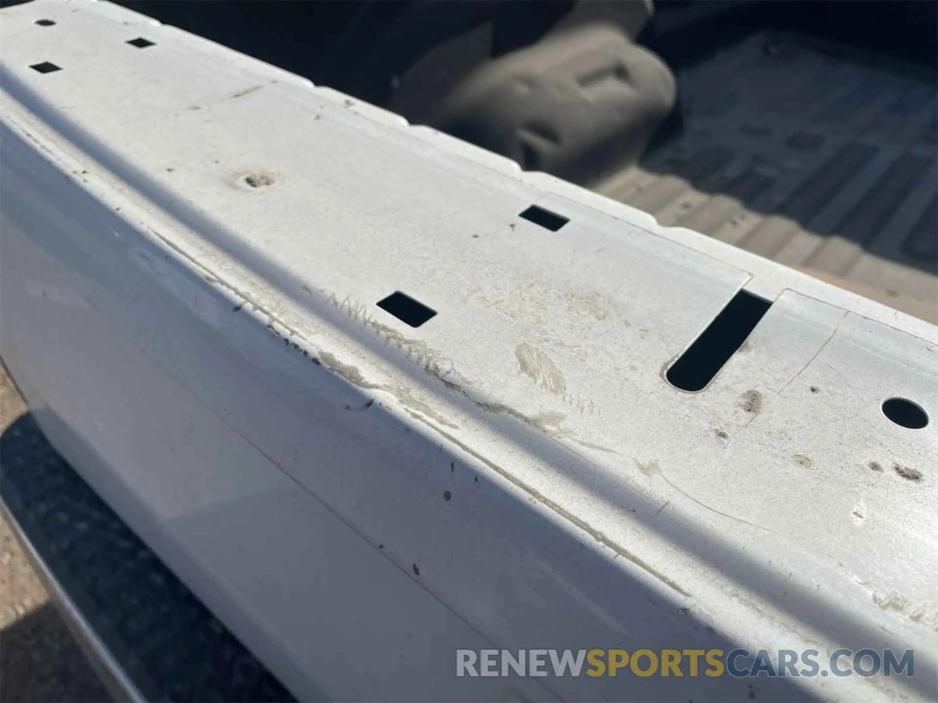 13 Photograph of a damaged car 3C6JR6DT6KG510280 RAM 1500 CLASSIC 2019