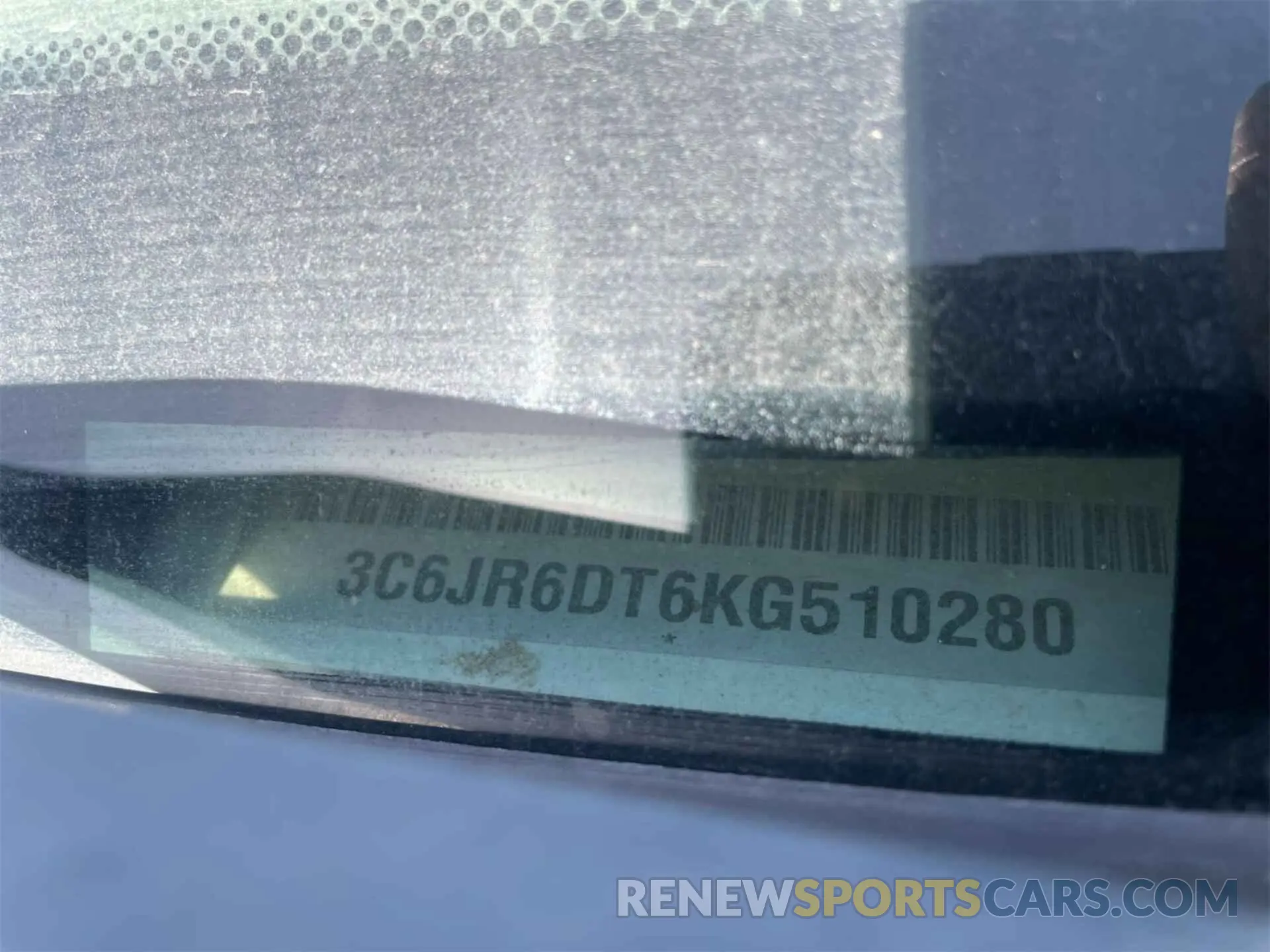 15 Photograph of a damaged car 3C6JR6DT6KG510280 RAM 1500 CLASSIC 2019