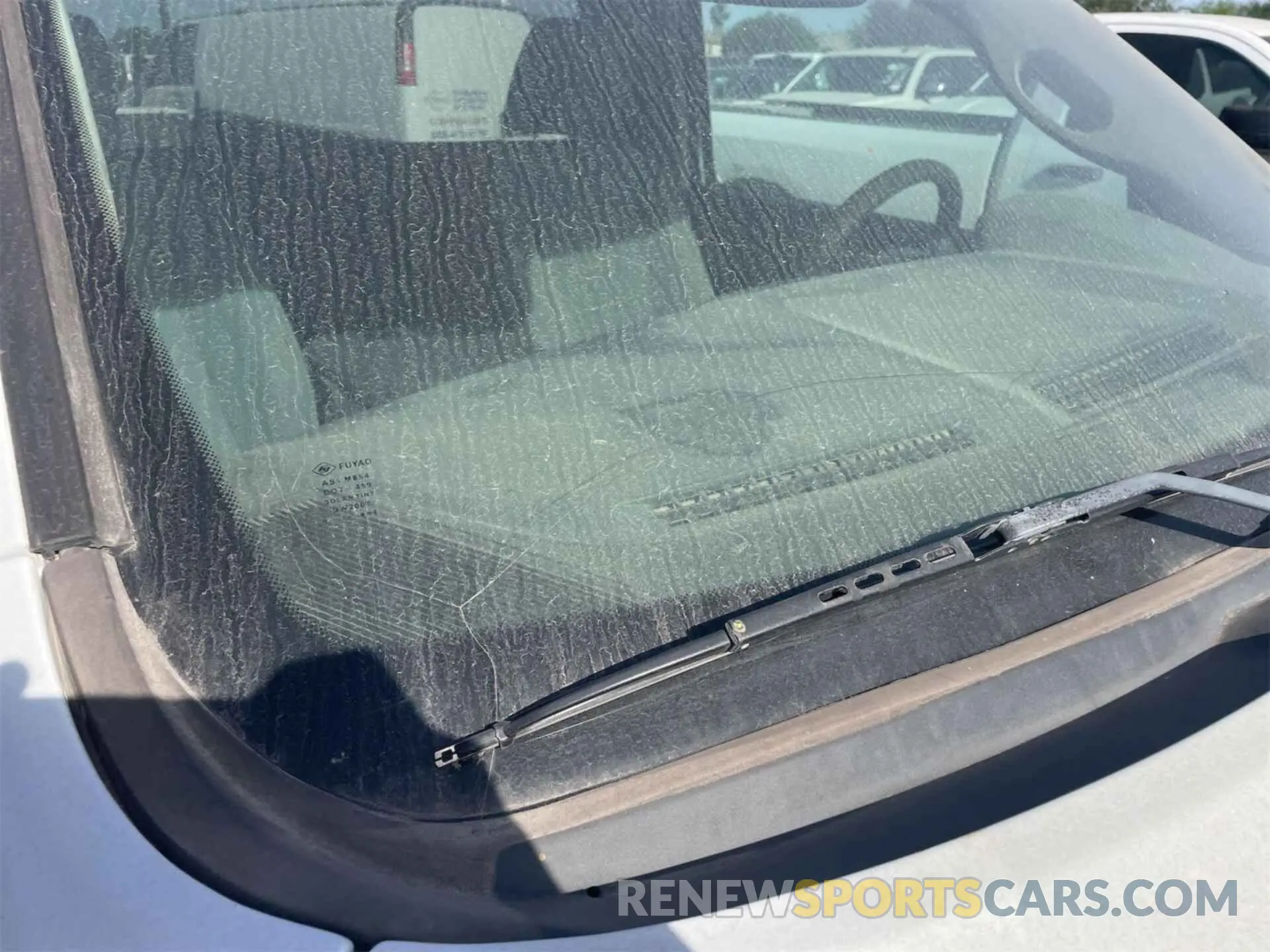 19 Photograph of a damaged car 3C6JR6DT6KG510280 RAM 1500 CLASSIC 2019