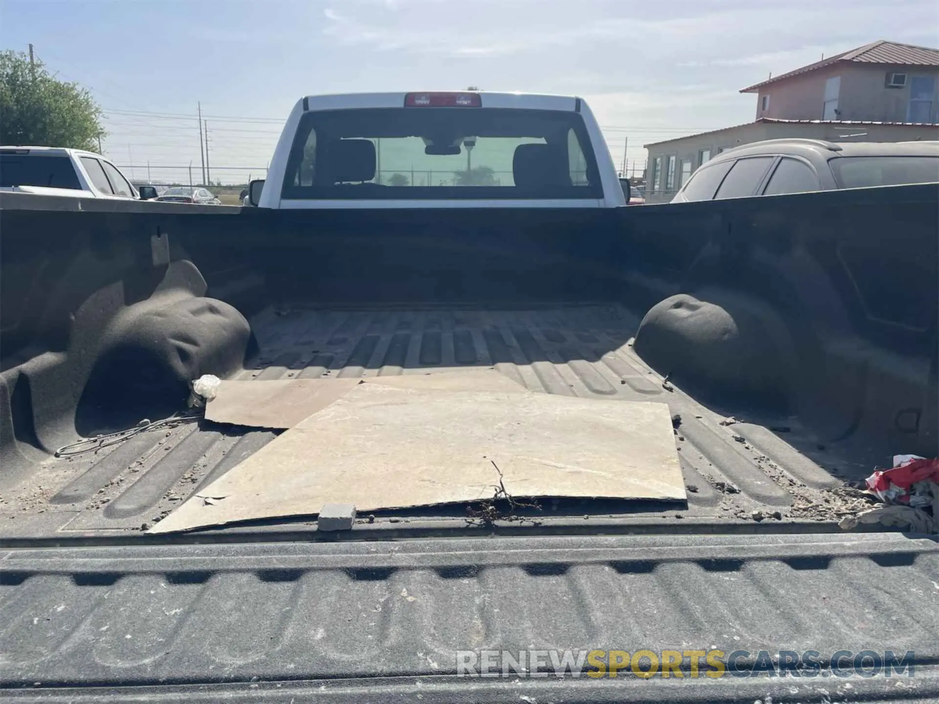 3 Photograph of a damaged car 3C6JR6DT6KG510280 RAM 1500 CLASSIC 2019