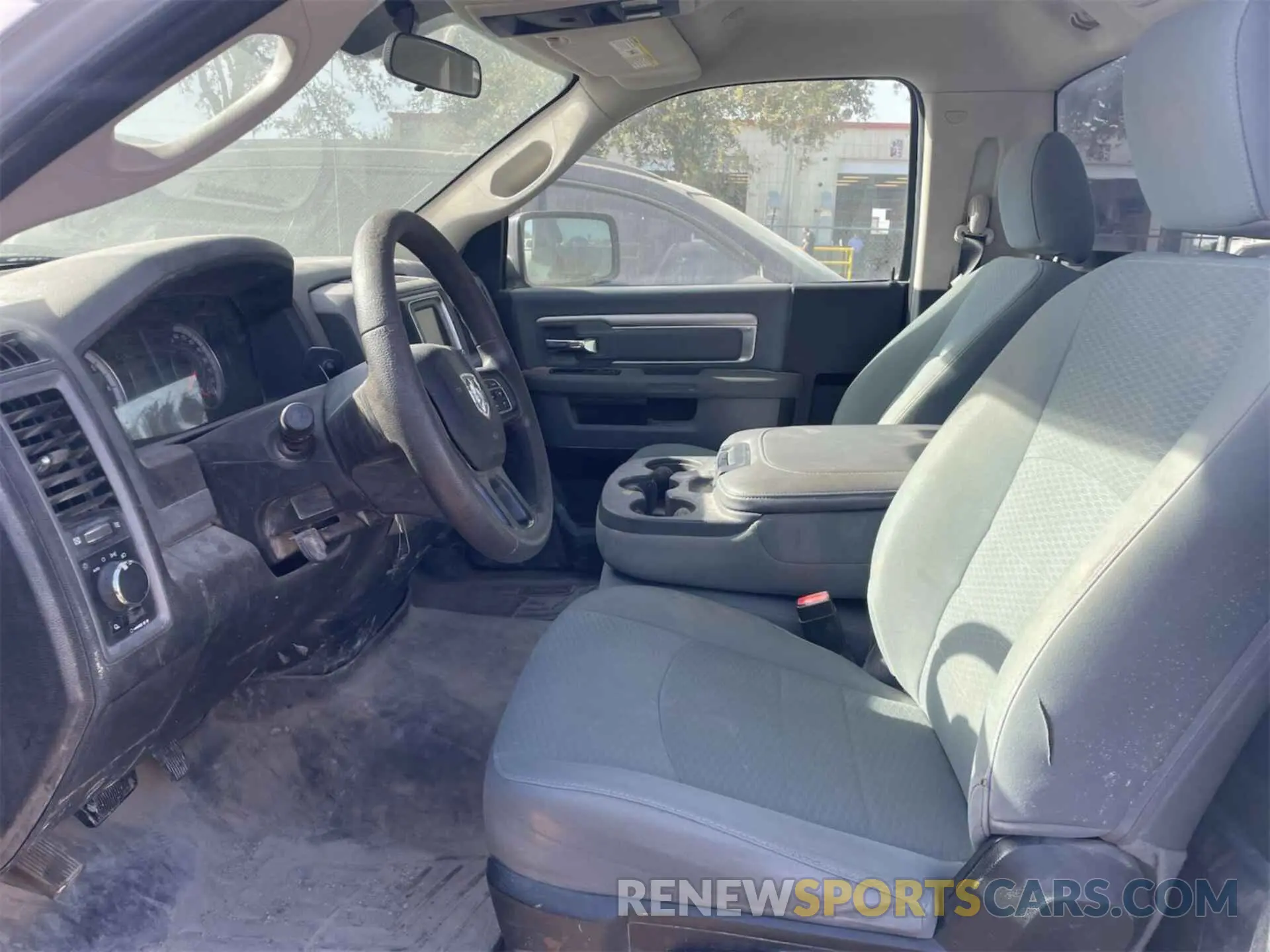 7 Photograph of a damaged car 3C6JR6DT6KG510280 RAM 1500 CLASSIC 2019