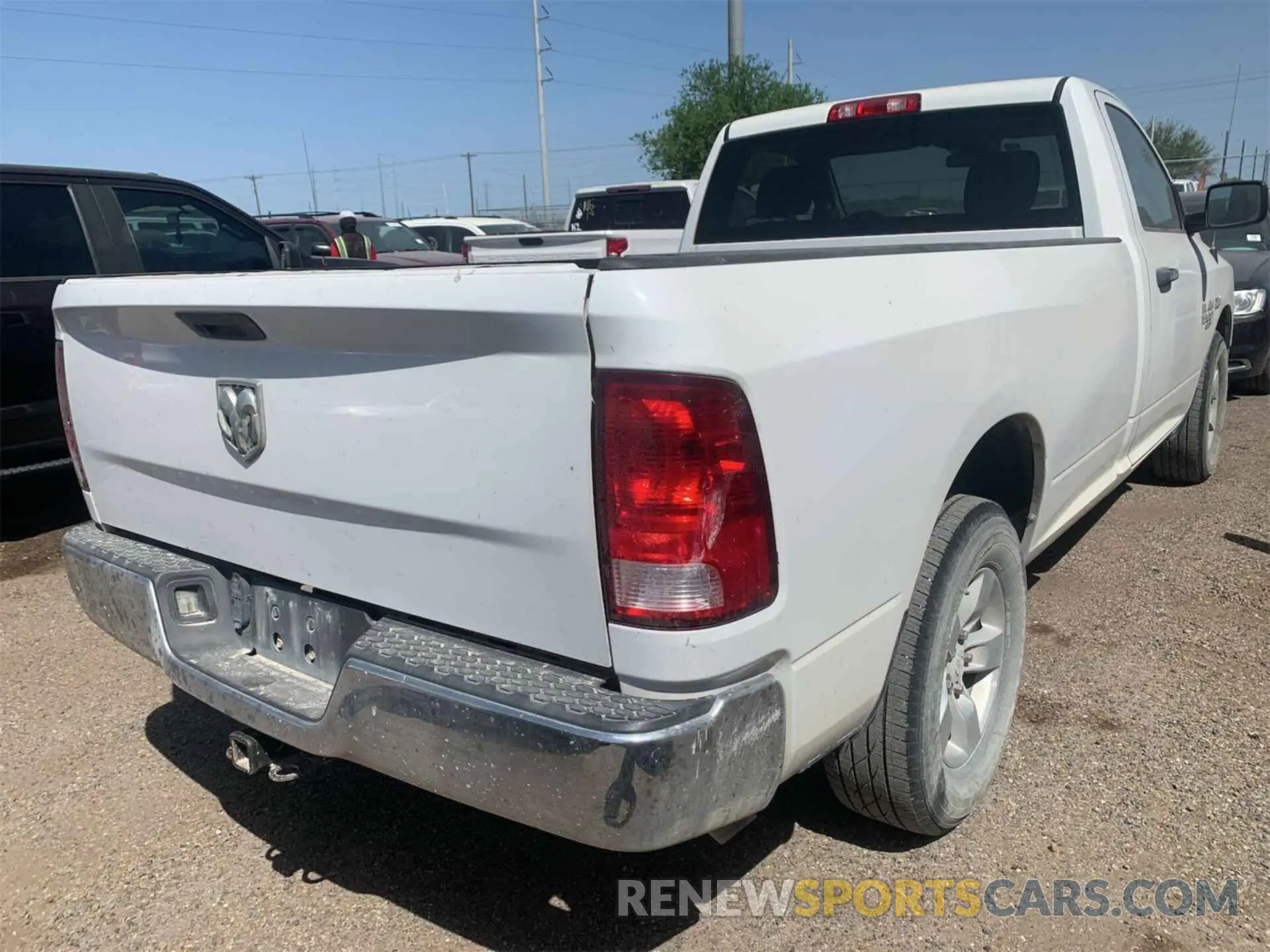 9 Photograph of a damaged car 3C6JR6DT6KG510280 RAM 1500 CLASSIC 2019