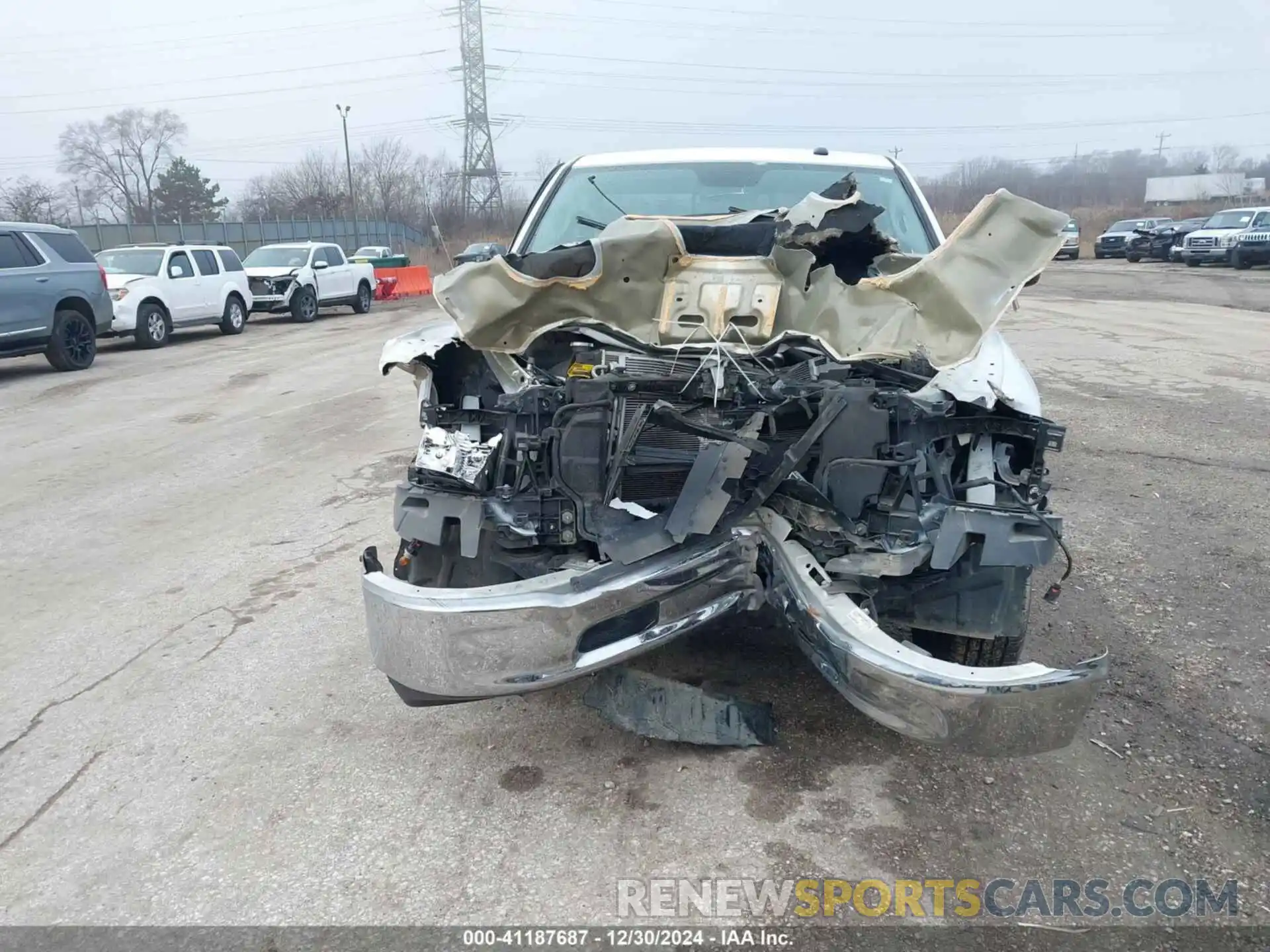 12 Photograph of a damaged car 3C6JR6DT9KG541068 RAM 1500 CLASSIC 2019