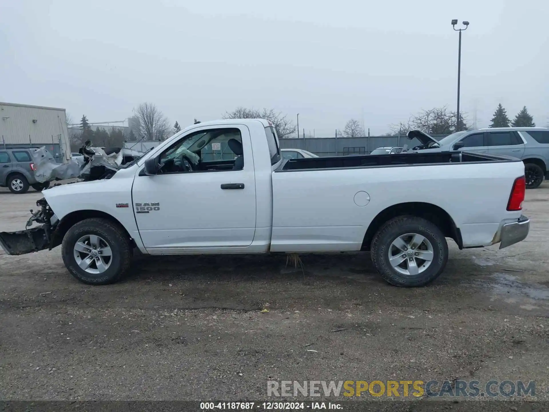 14 Photograph of a damaged car 3C6JR6DT9KG541068 RAM 1500 CLASSIC 2019