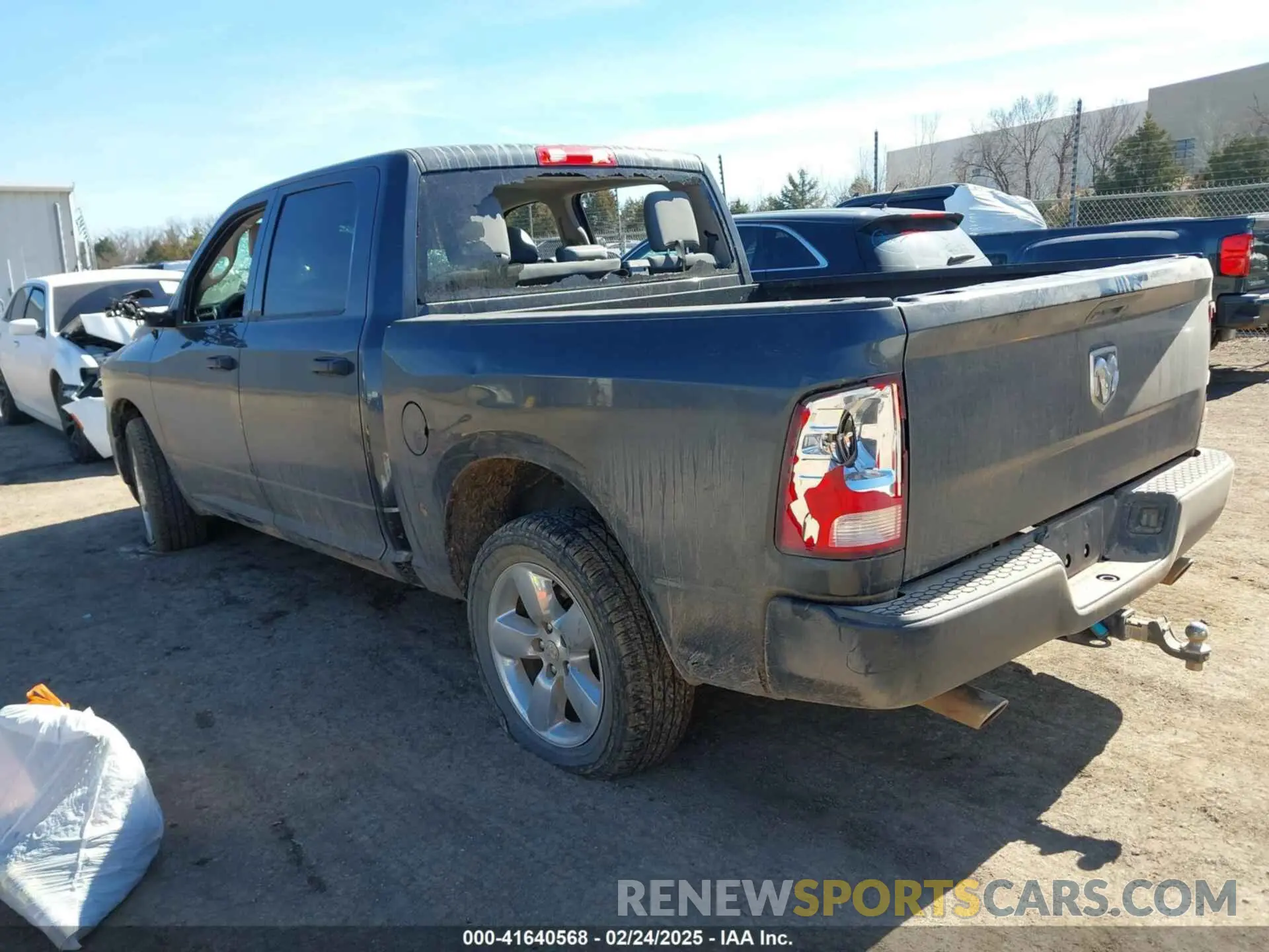 3 Photograph of a damaged car 3C6RR6KG3KG731554 RAM 1500 CLASSIC 2019