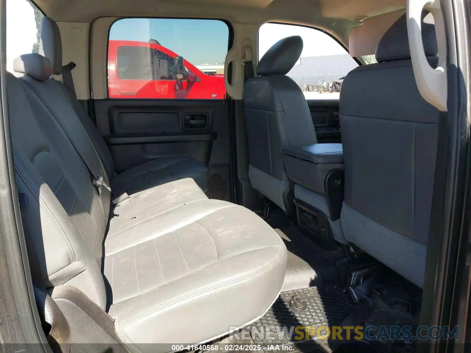 8 Photograph of a damaged car 3C6RR6KG3KG731554 RAM 1500 CLASSIC 2019