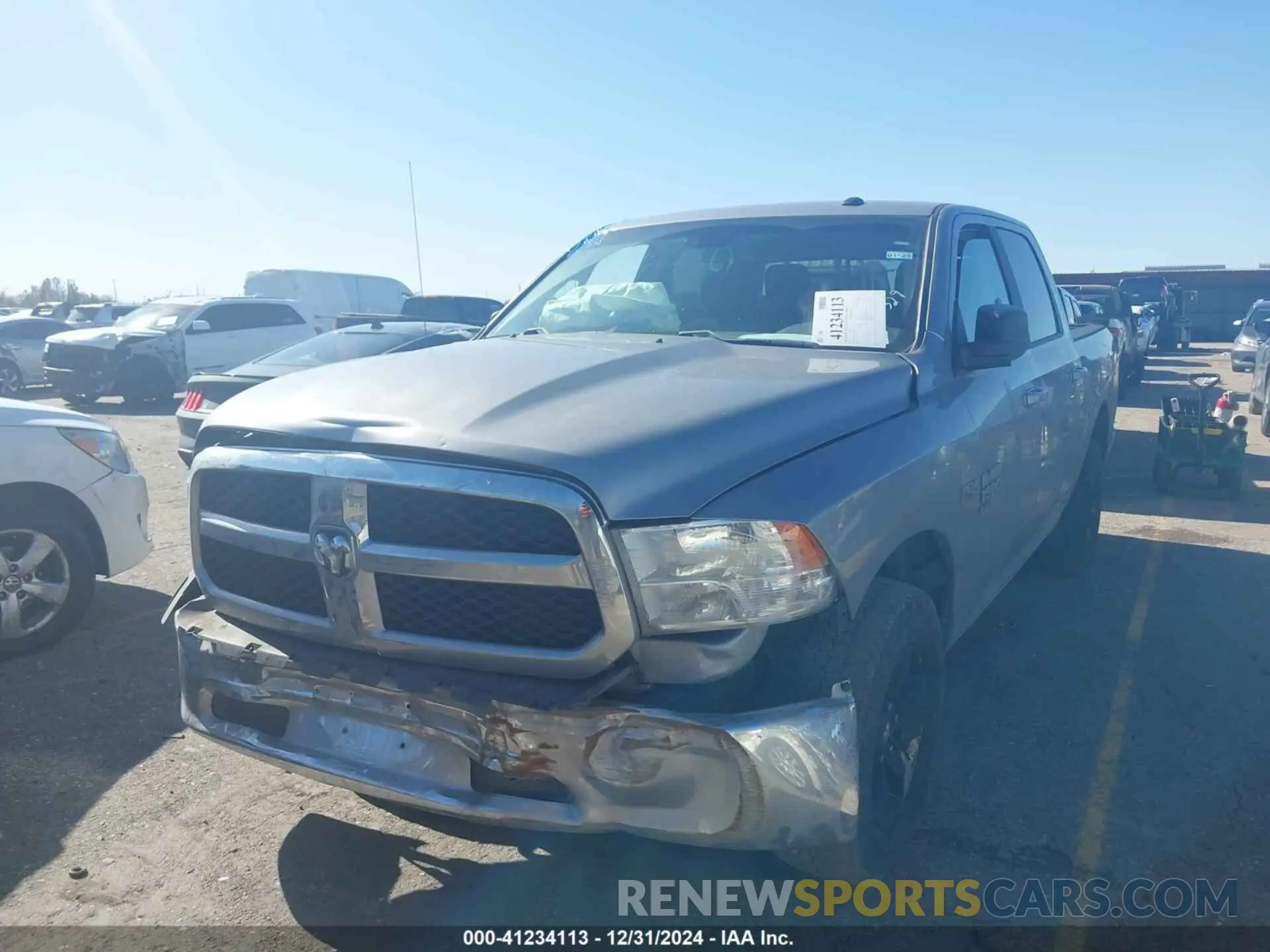 2 Photograph of a damaged car 3C6RR7LT0KG695985 RAM 1500 CLASSIC 2019