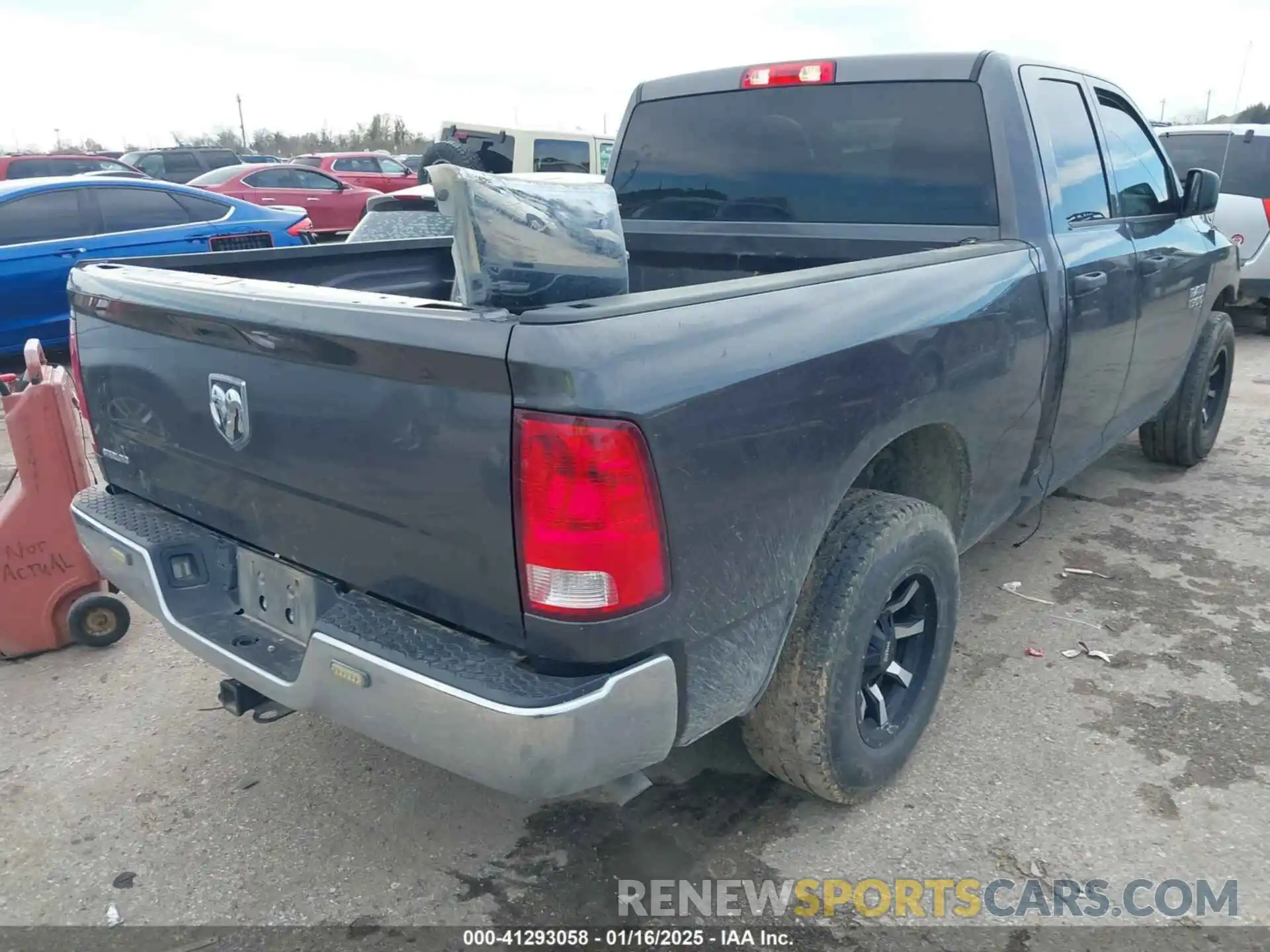 4 Photograph of a damaged car 1C6RR6FG0LS114553 RAM 1500 CLASSIC 2020