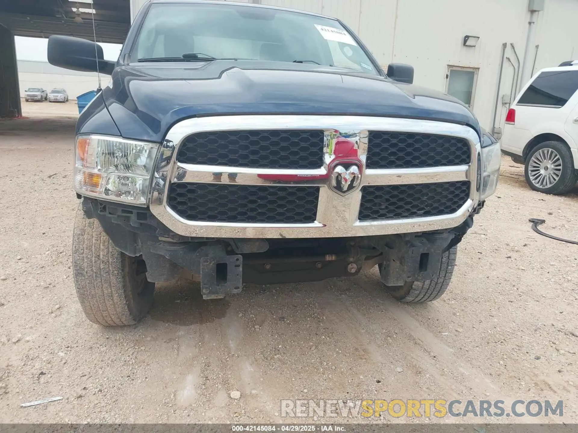 6 Photograph of a damaged car 1C6RR6FG2LS144458 RAM 1500 CLASSIC 2020