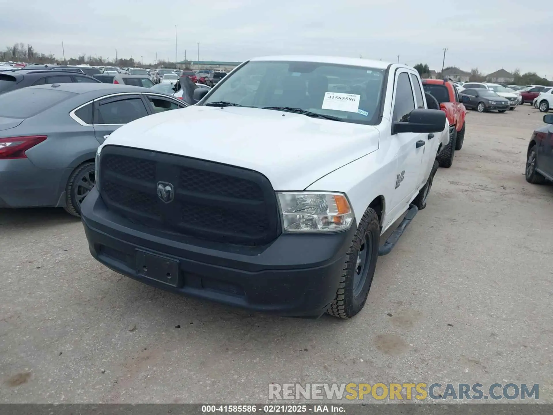 2 Photograph of a damaged car 1C6RR6FG7LS138428 RAM 1500 CLASSIC 2020