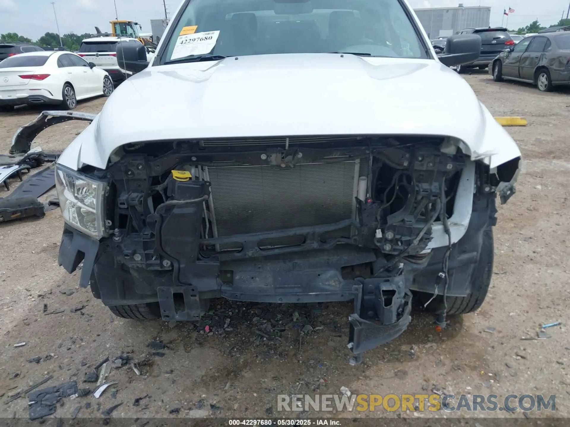 6 Photograph of a damaged car 1C6RR6FG7LS152040 RAM 1500 CLASSIC 2020