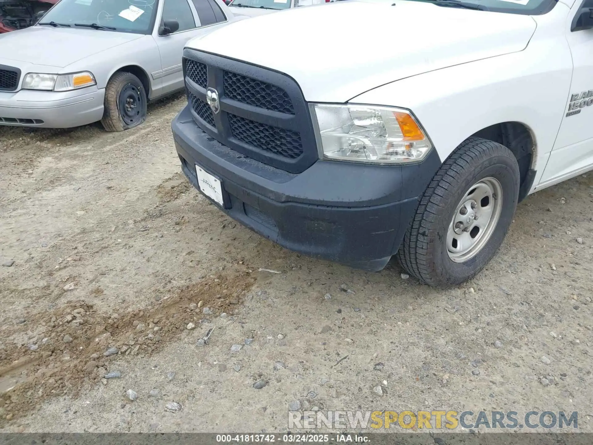6 Photograph of a damaged car 1C6RR6FG9LS128953 RAM 1500 CLASSIC 2020