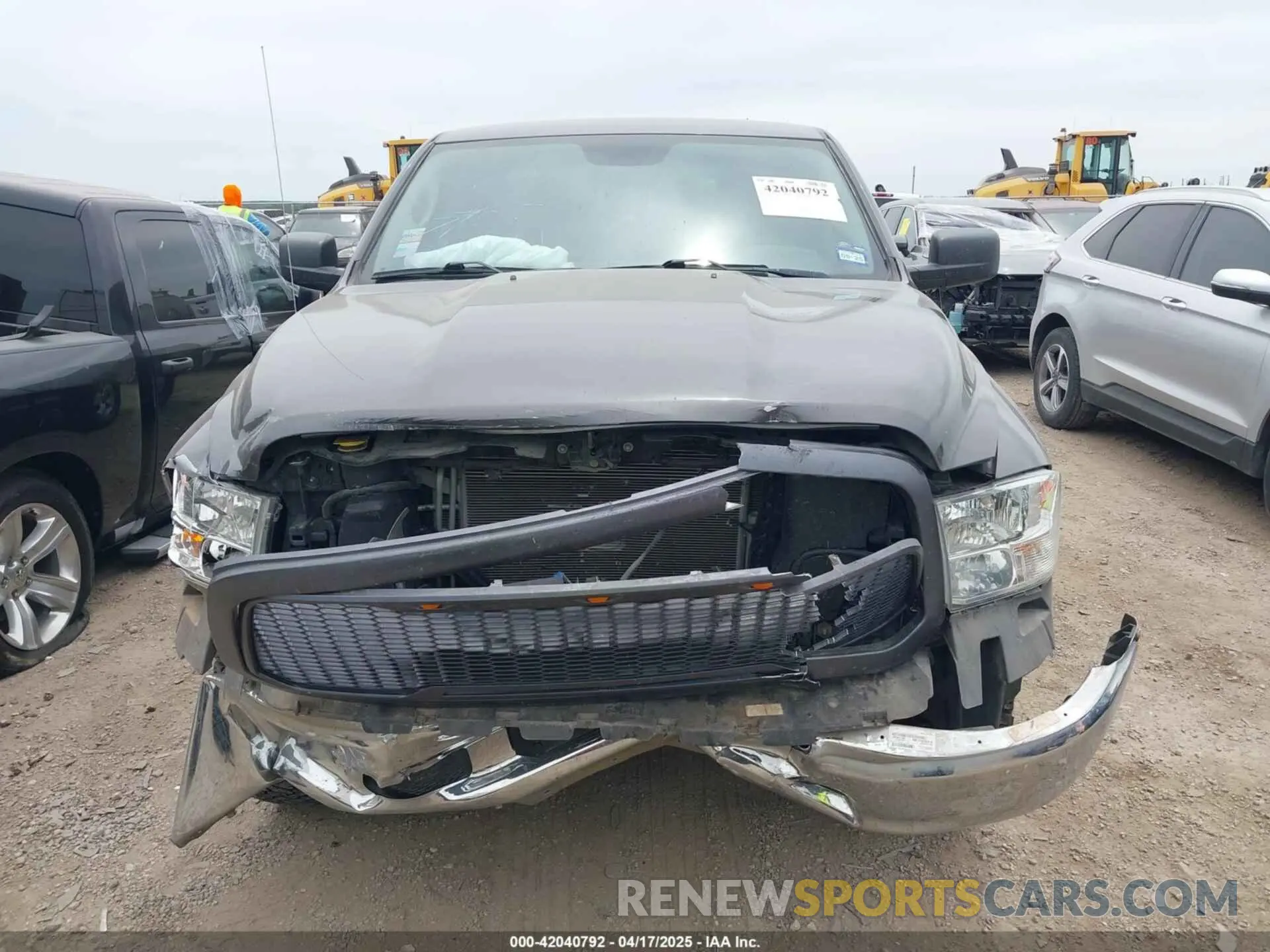 12 Photograph of a damaged car 1C6RR6FT7LS146154 RAM 1500 CLASSIC 2020