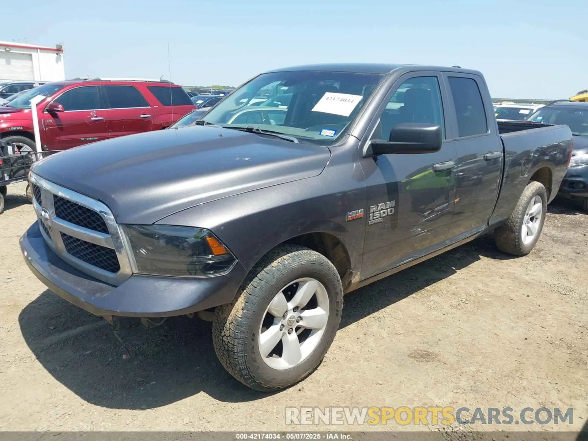 2 Photograph of a damaged car 1C6RR6FT9LS138721 RAM 1500 CLASSIC 2020