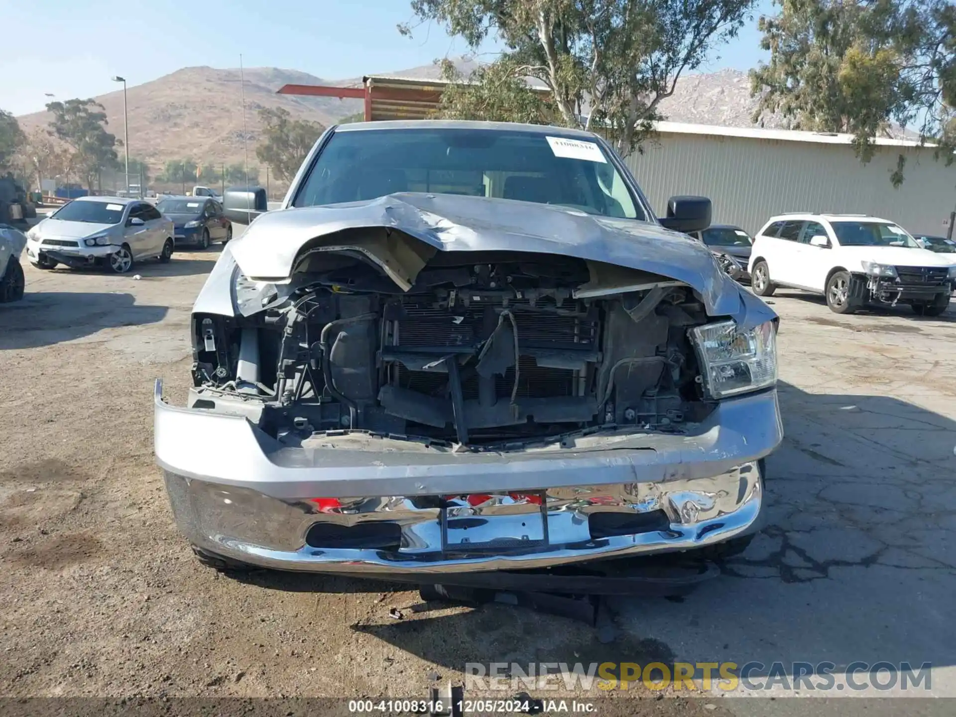 13 Photograph of a damaged car 1C6RR6TT3LS102558 RAM 1500 CLASSIC 2020