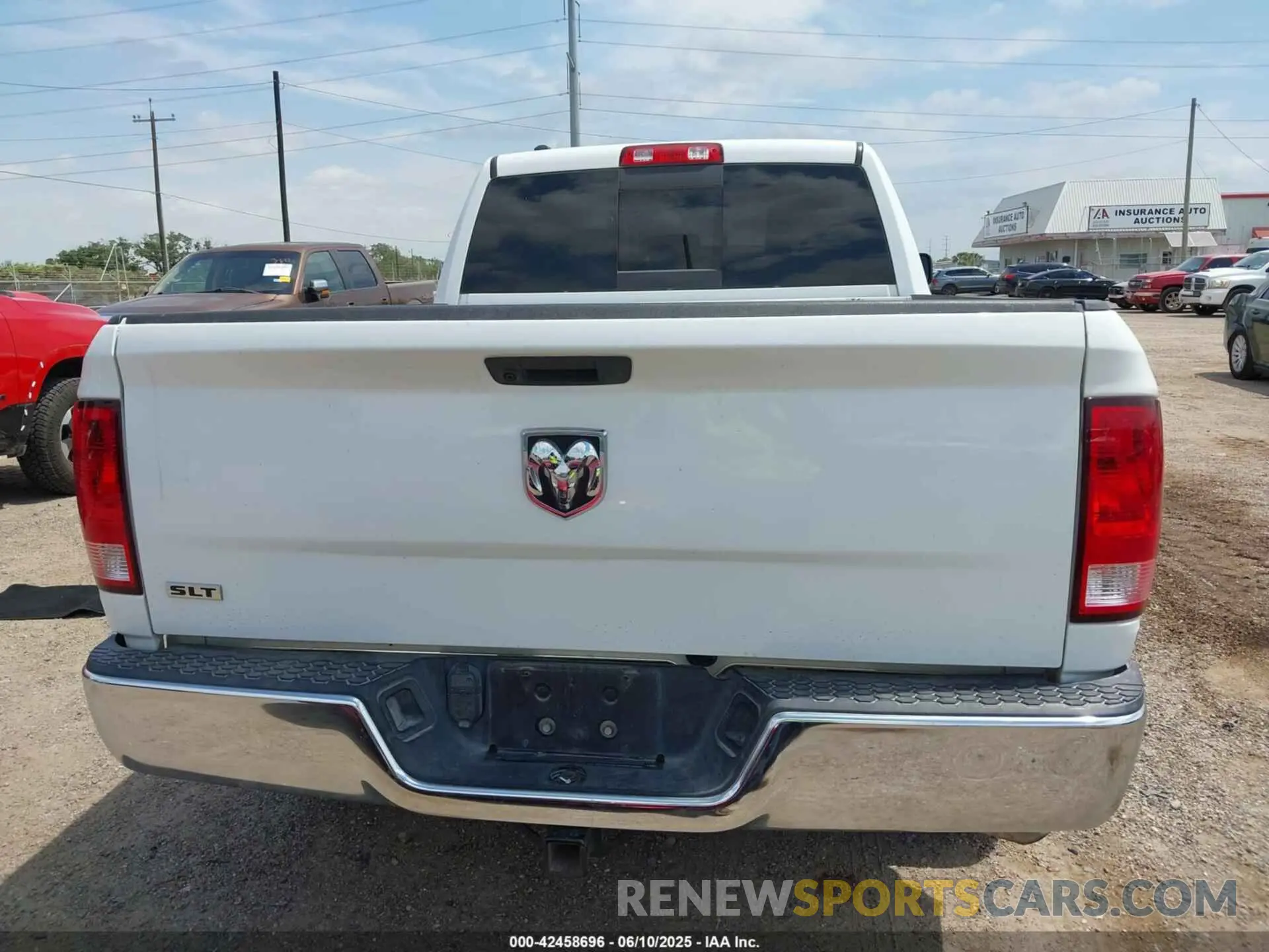 16 Photograph of a damaged car 1C6RR6TT3LS102642 RAM 1500 CLASSIC 2020