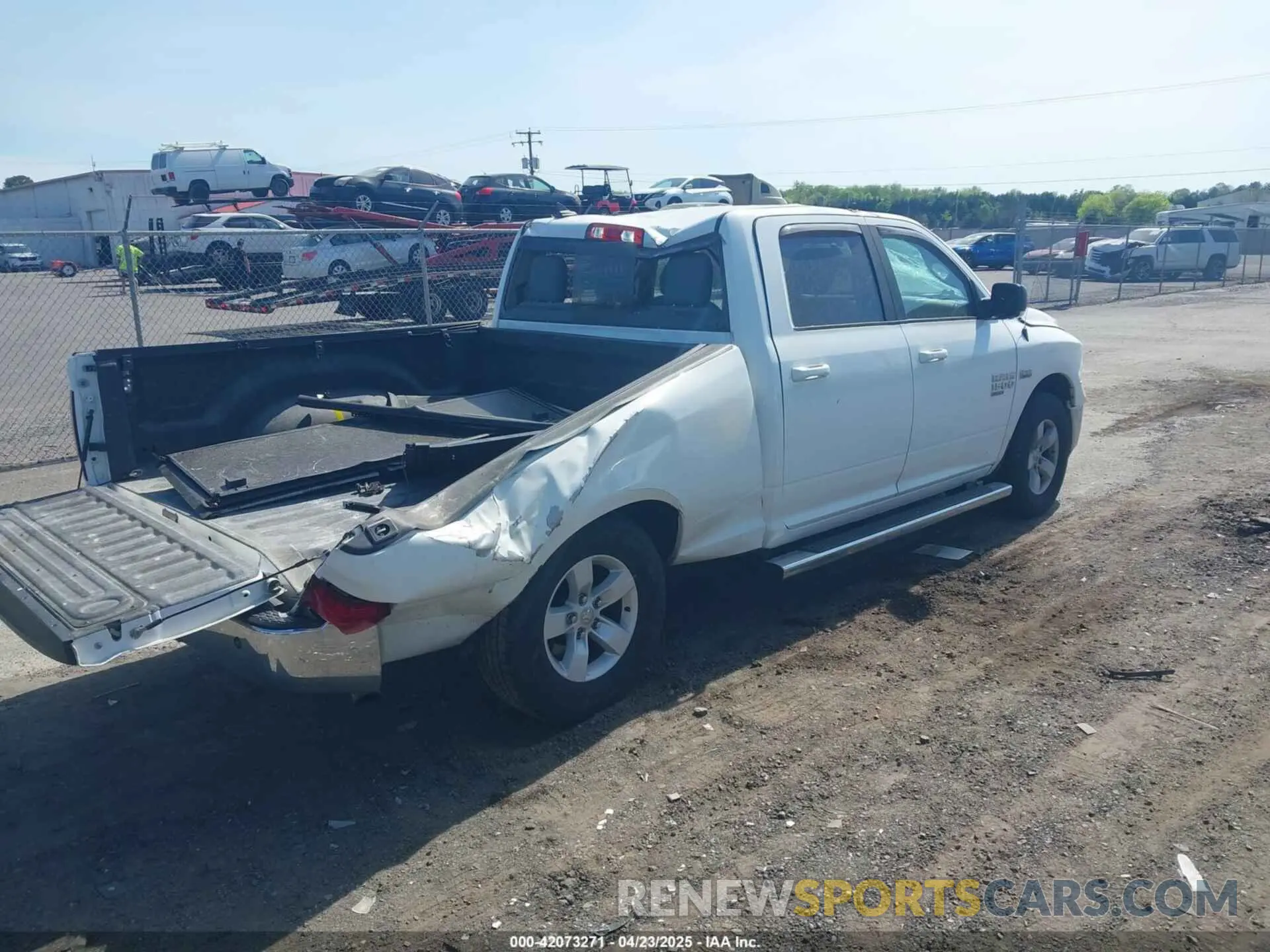 4 Photograph of a damaged car 1C6RR6TT3LS134605 RAM 1500 CLASSIC 2020