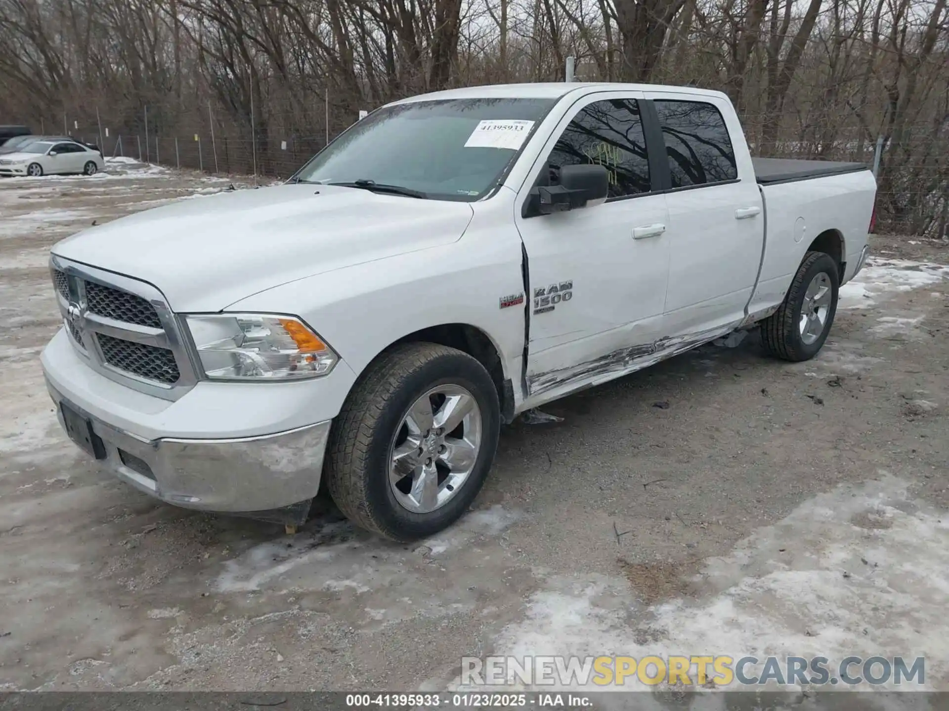 2 Photograph of a damaged car 1C6RR6TT5LS133732 RAM 1500 CLASSIC 2020