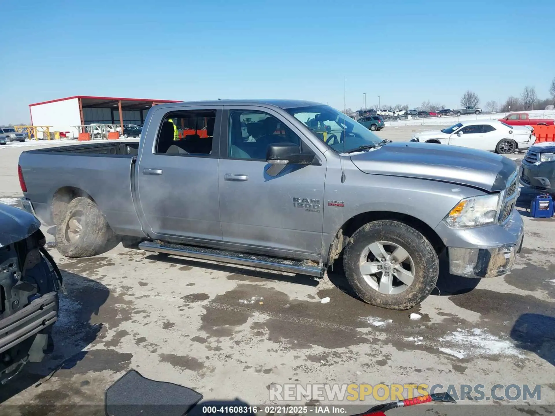 14 Photograph of a damaged car 1C6RR6TT8LS134177 RAM 1500 CLASSIC 2020