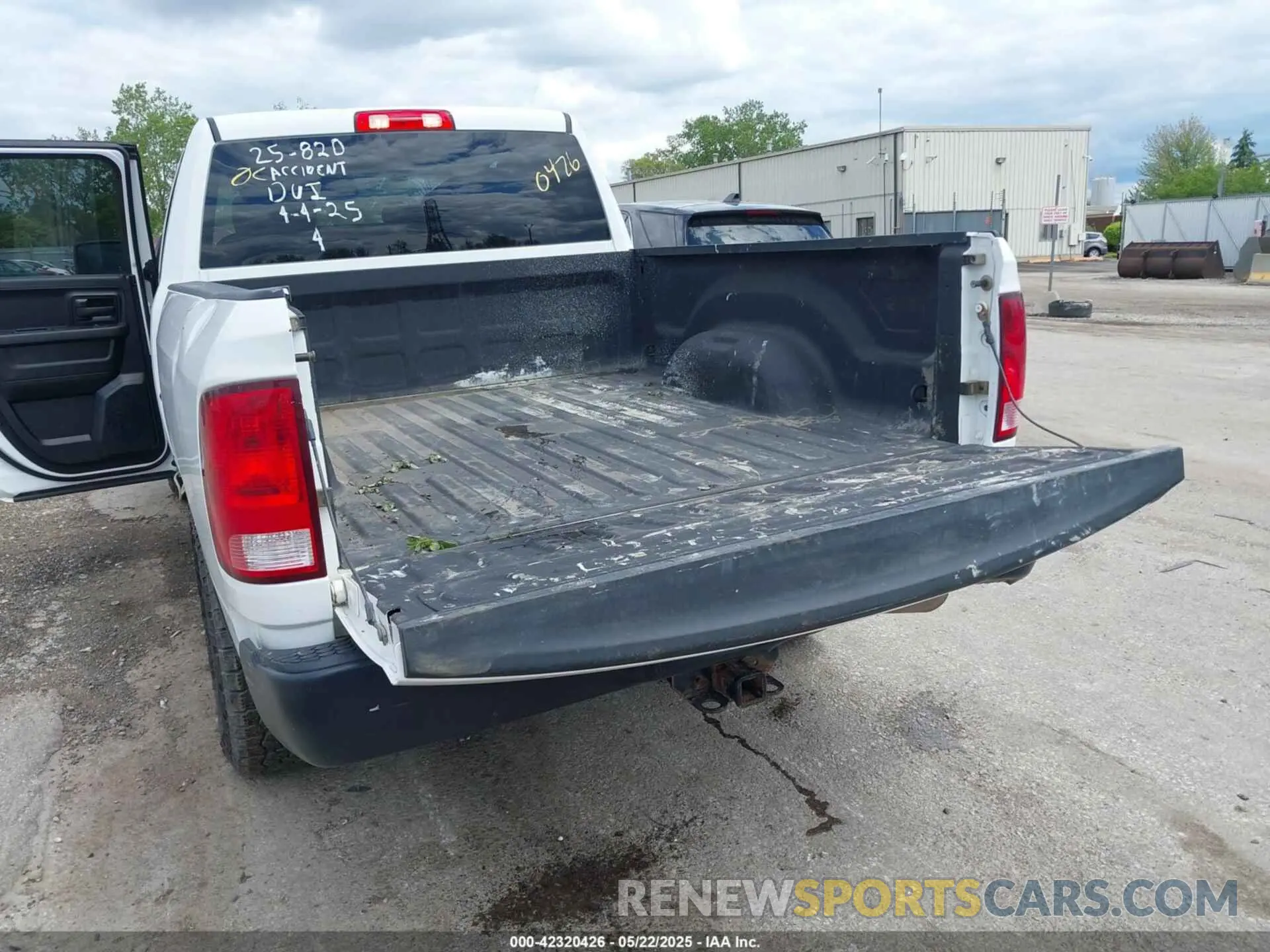 17 Photograph of a damaged car 1C6RR7FT3LS131480 RAM 1500 CLASSIC 2020
