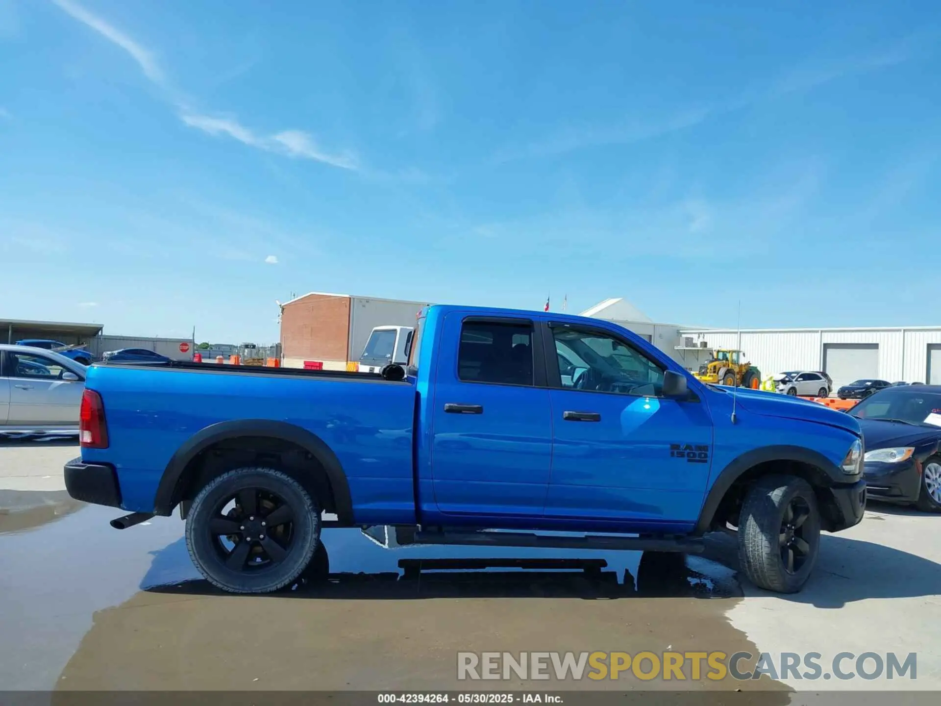 14 Photograph of a damaged car 1C6RR7GG1LS160428 RAM 1500 CLASSIC 2020