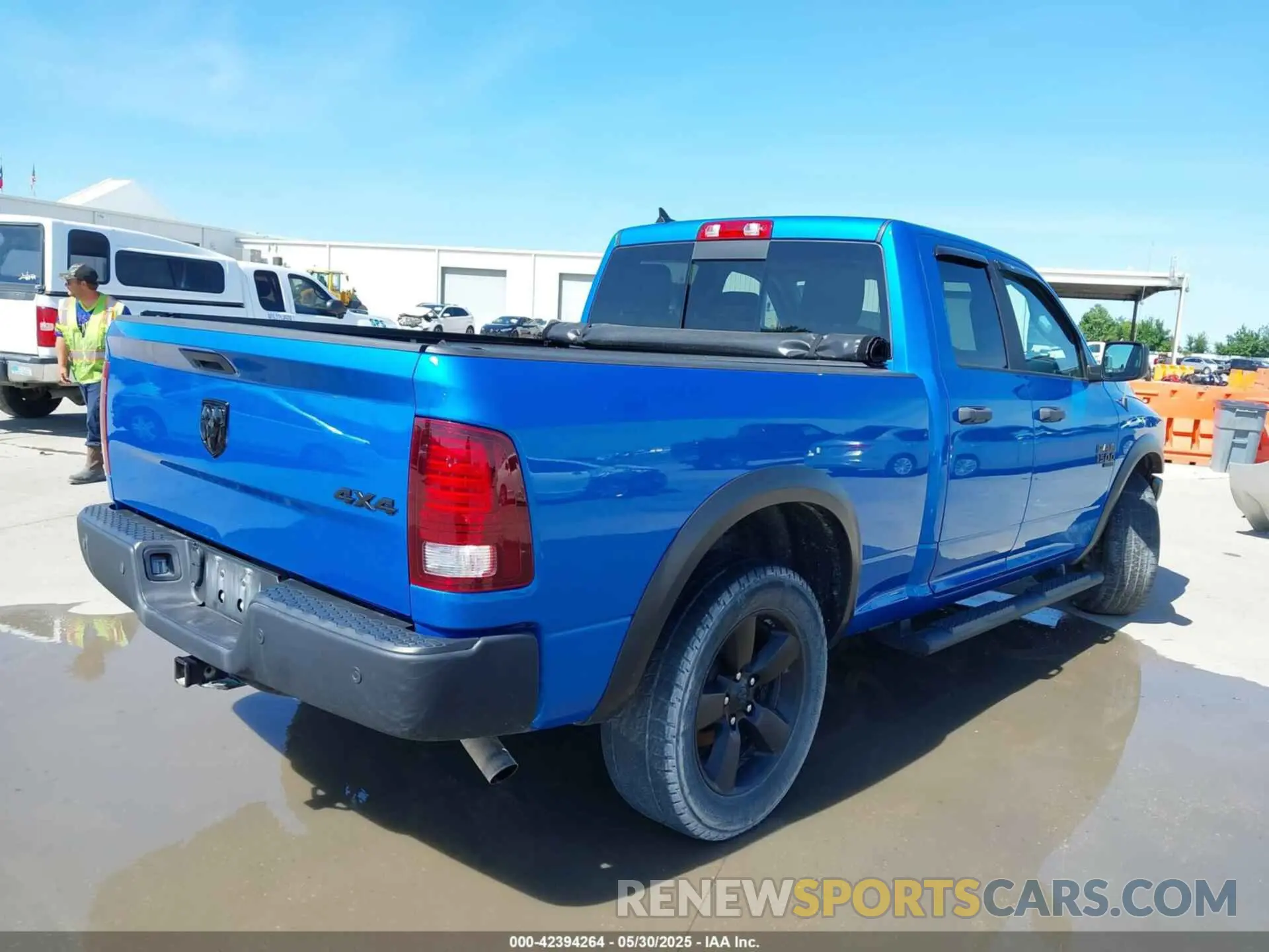4 Photograph of a damaged car 1C6RR7GG1LS160428 RAM 1500 CLASSIC 2020
