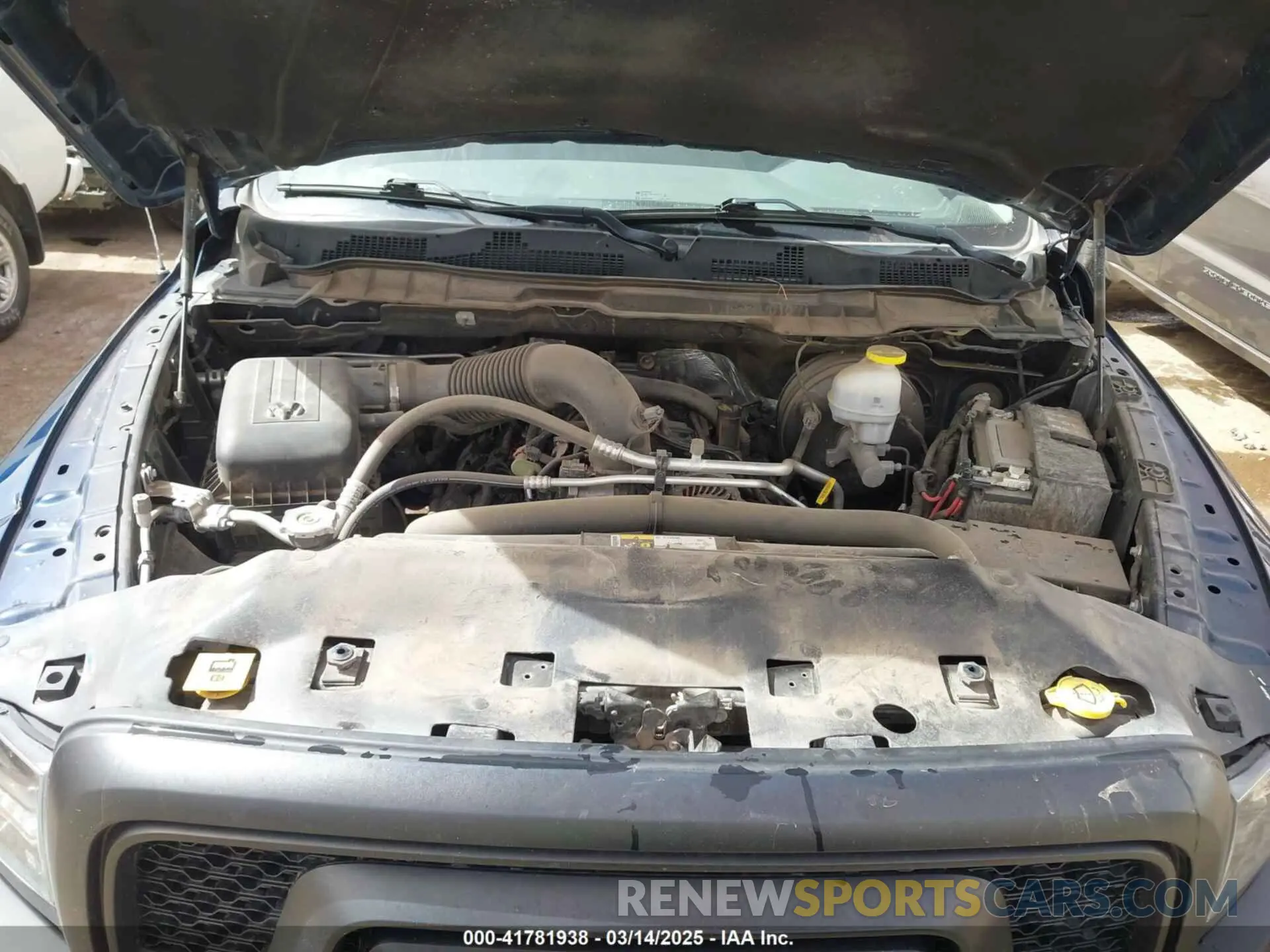 10 Photograph of a damaged car 1C6RR7GT0LS142757 RAM 1500 CLASSIC 2020
