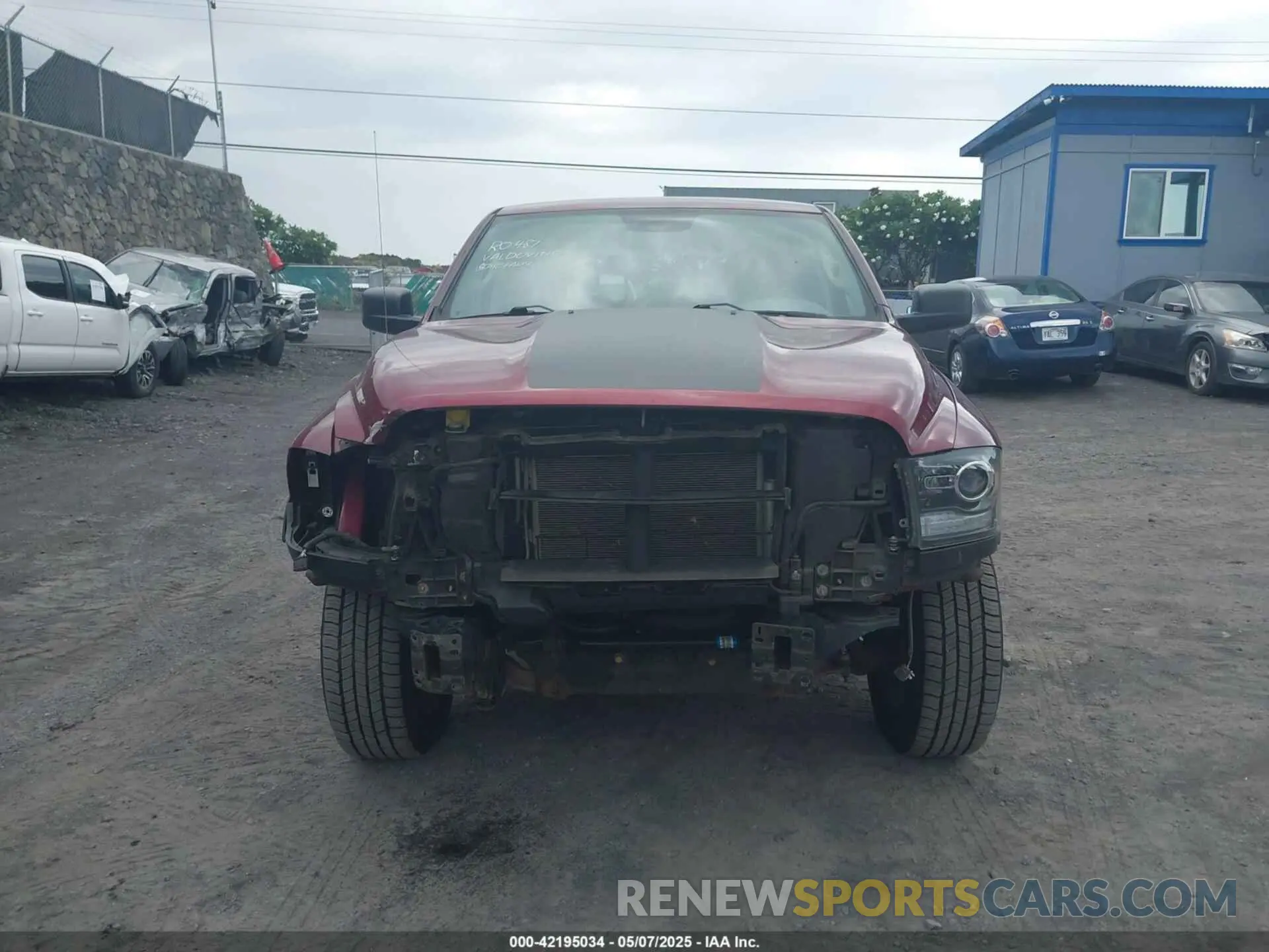 13 Photograph of a damaged car 1C6RR7GT1LS153041 RAM 1500 CLASSIC 2020