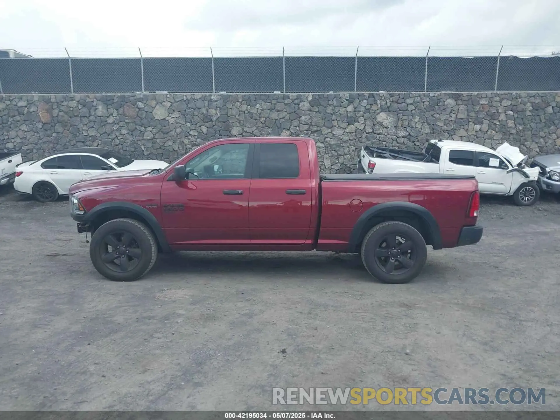 15 Photograph of a damaged car 1C6RR7GT1LS153041 RAM 1500 CLASSIC 2020