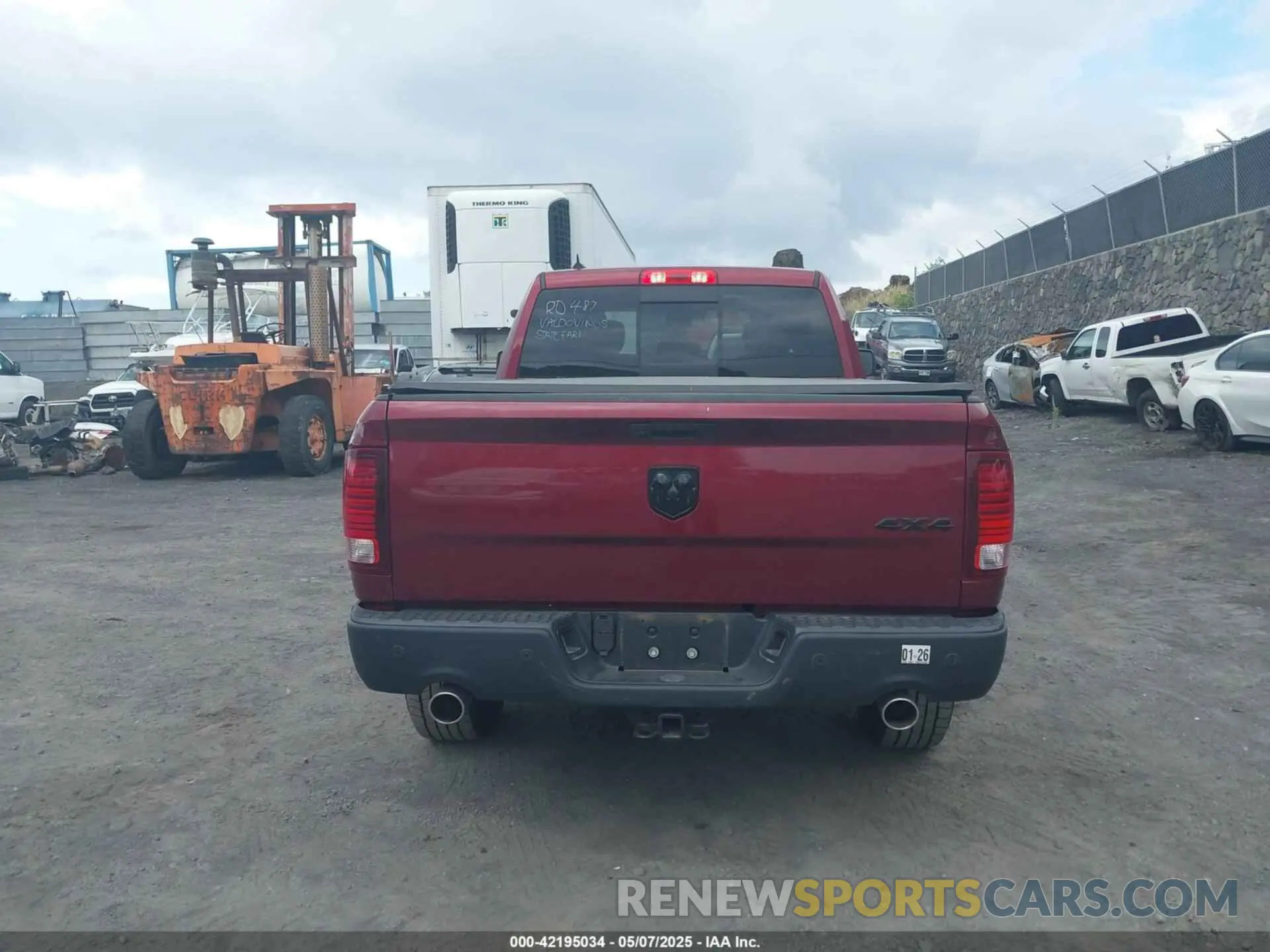 17 Photograph of a damaged car 1C6RR7GT1LS153041 RAM 1500 CLASSIC 2020