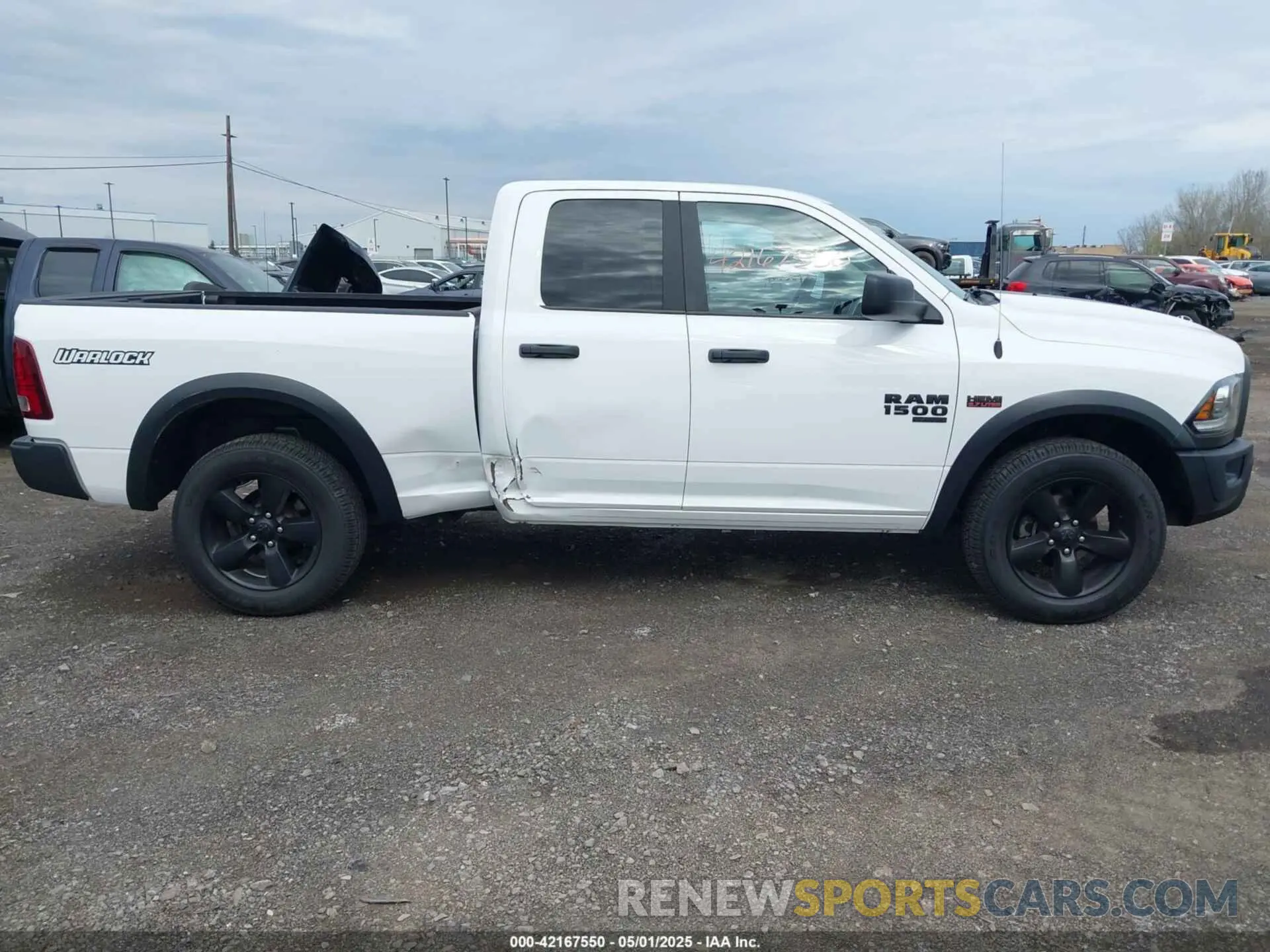 13 Photograph of a damaged car 1C6RR7GT4LS140915 RAM 1500 CLASSIC 2020