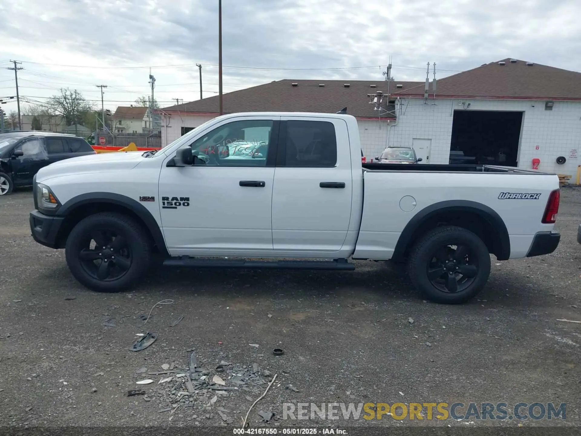 14 Photograph of a damaged car 1C6RR7GT4LS140915 RAM 1500 CLASSIC 2020