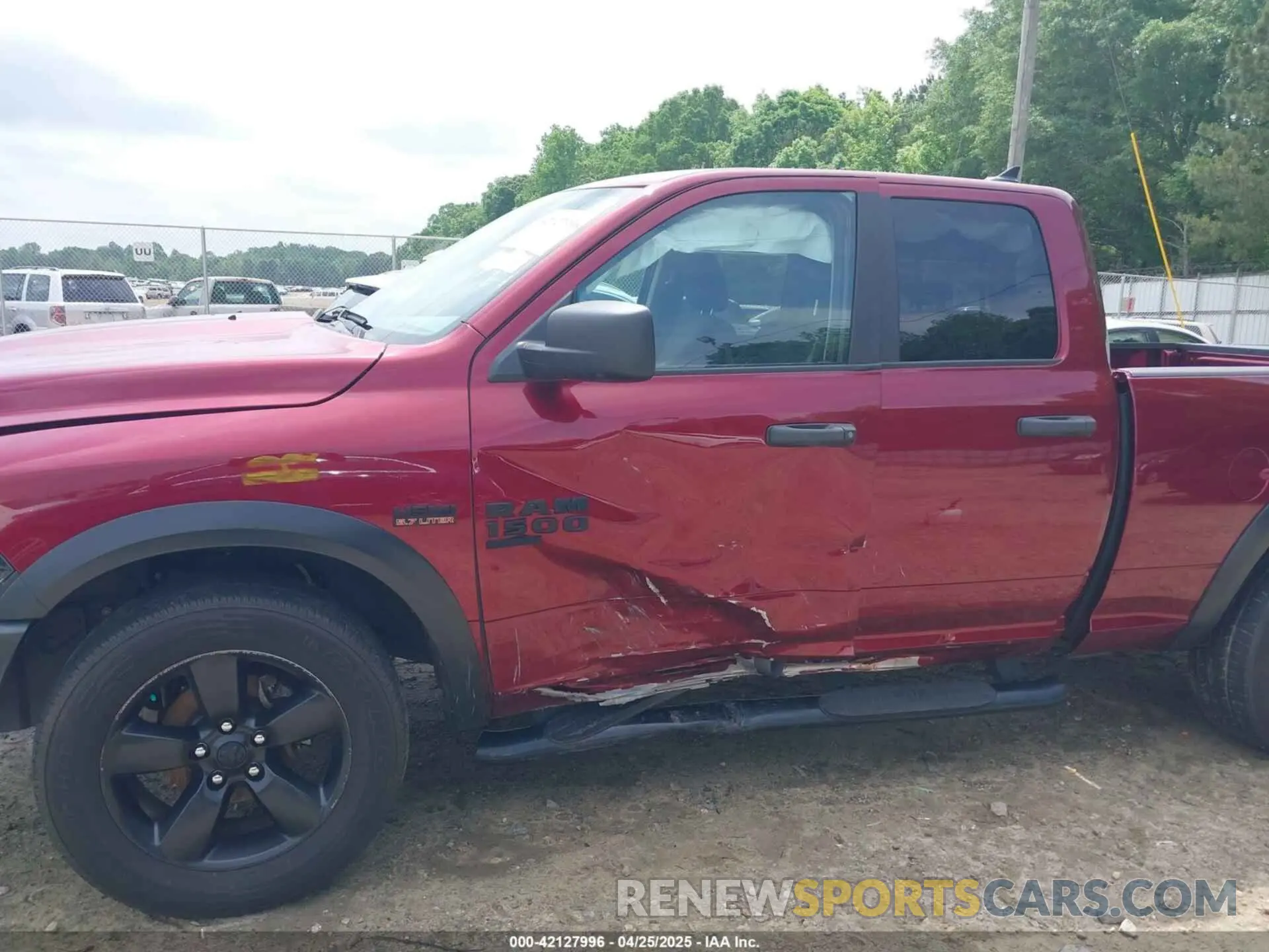 6 Photograph of a damaged car 1C6RR7GT5LS160431 RAM 1500 CLASSIC 2020
