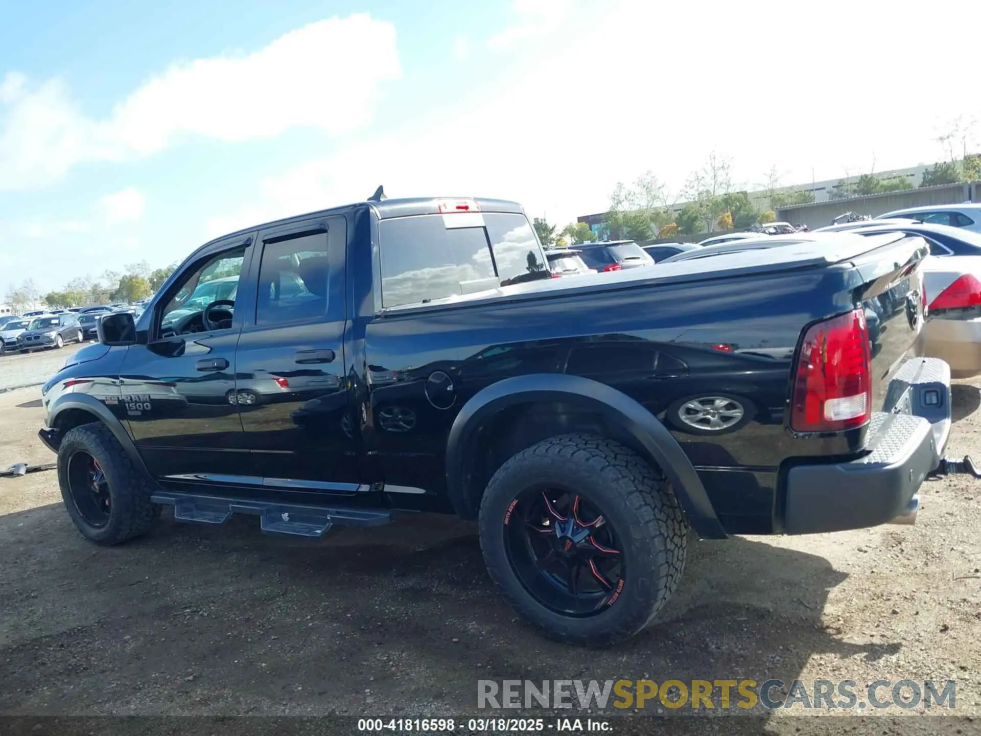 14 Photograph of a damaged car 1C6RR7GT8LS159824 RAM 1500 CLASSIC 2020