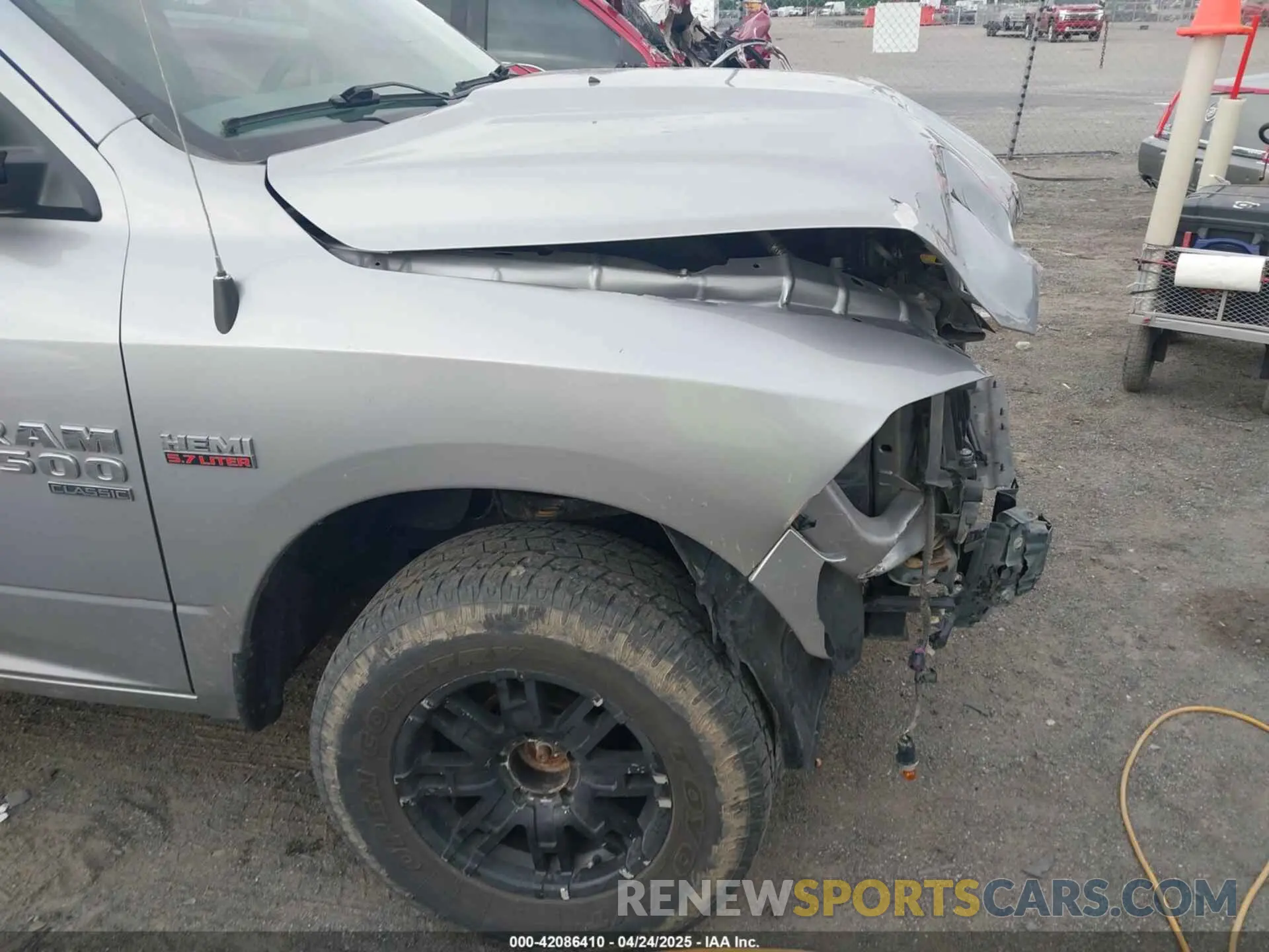 19 Photograph of a damaged car 1C6RR7KT4LS127377 RAM 1500 CLASSIC 2020