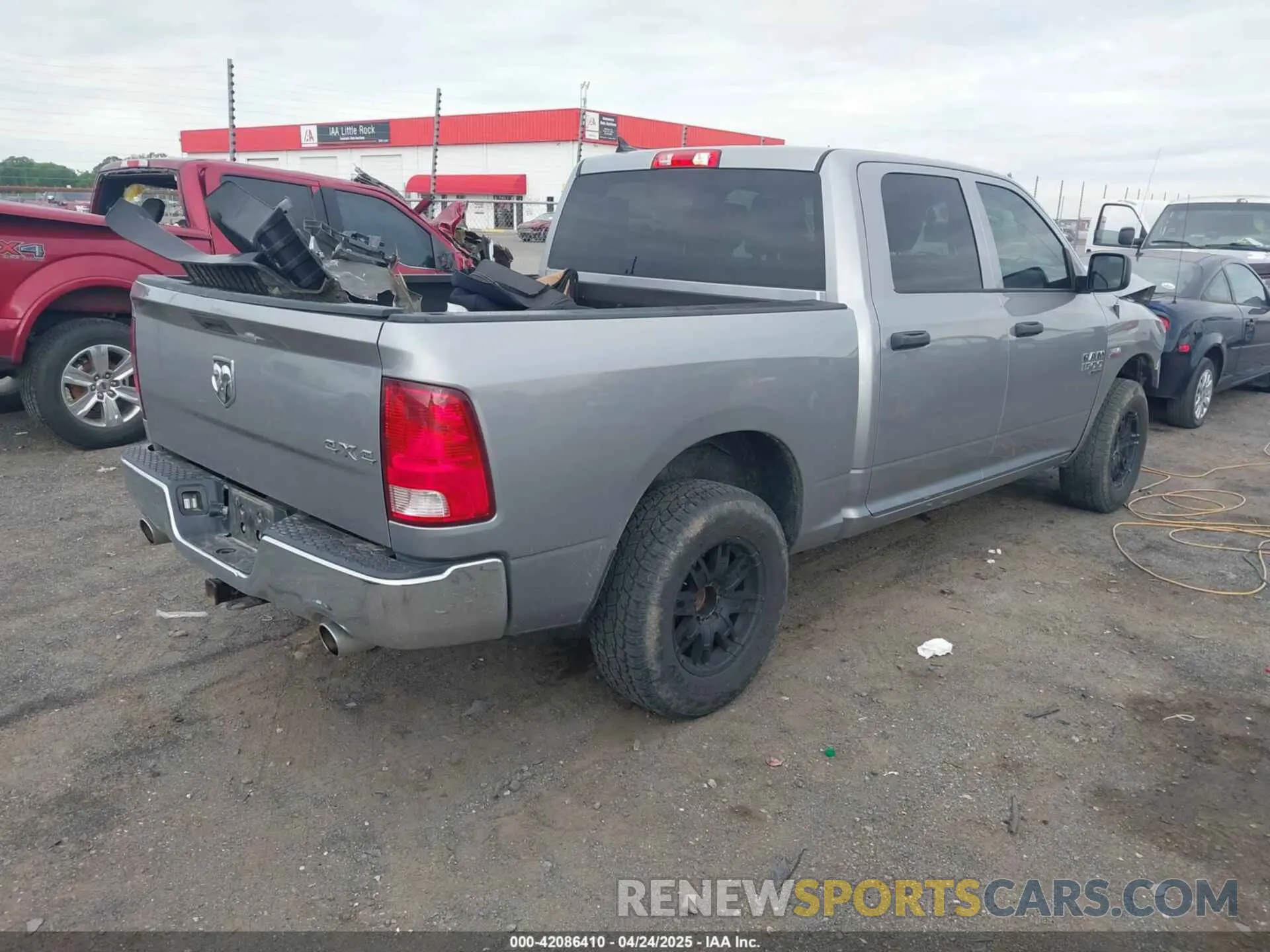 4 Photograph of a damaged car 1C6RR7KT4LS127377 RAM 1500 CLASSIC 2020