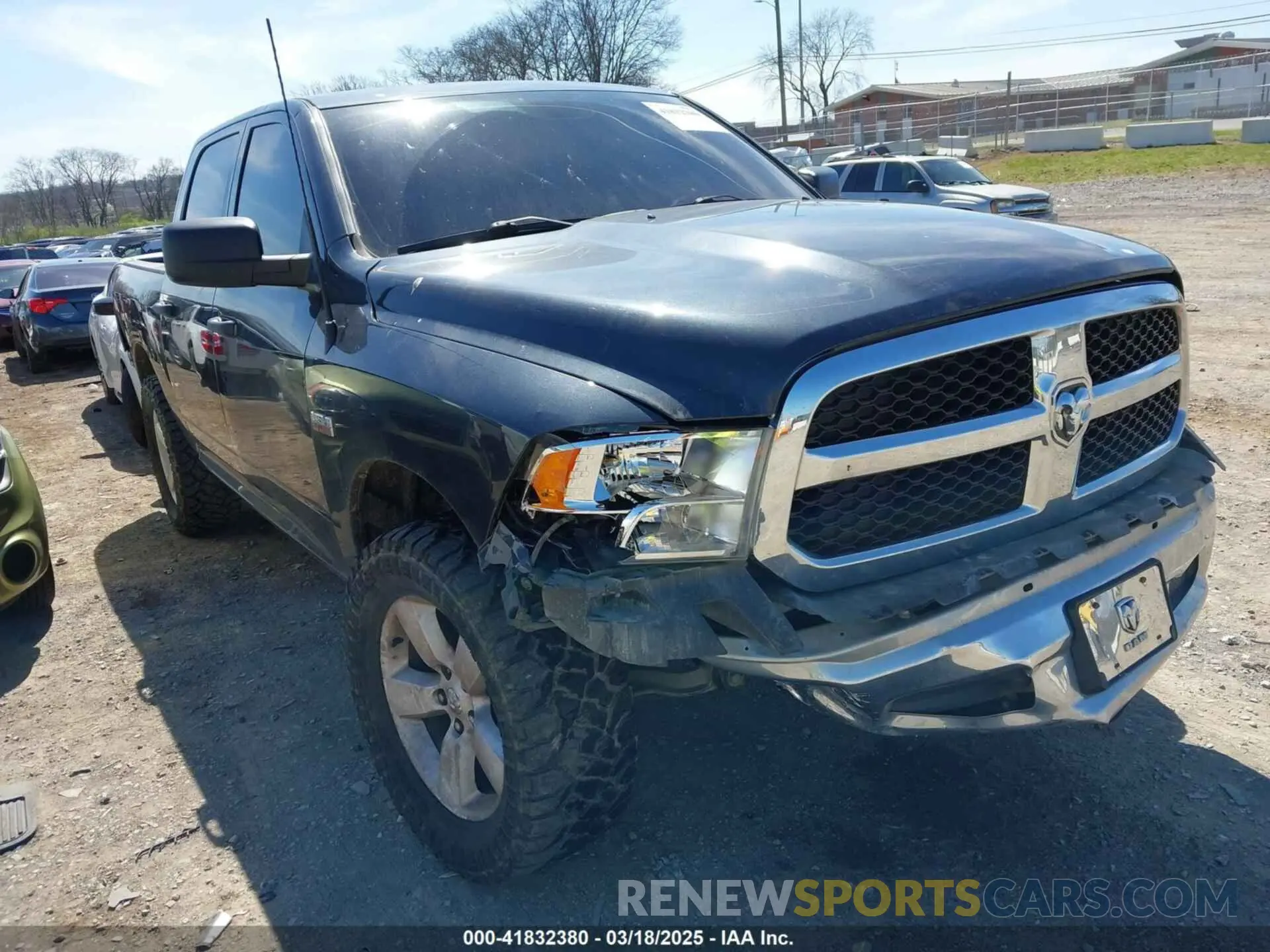 1 Photograph of a damaged car 1C6RR7KT6LS154239 RAM 1500 CLASSIC 2020