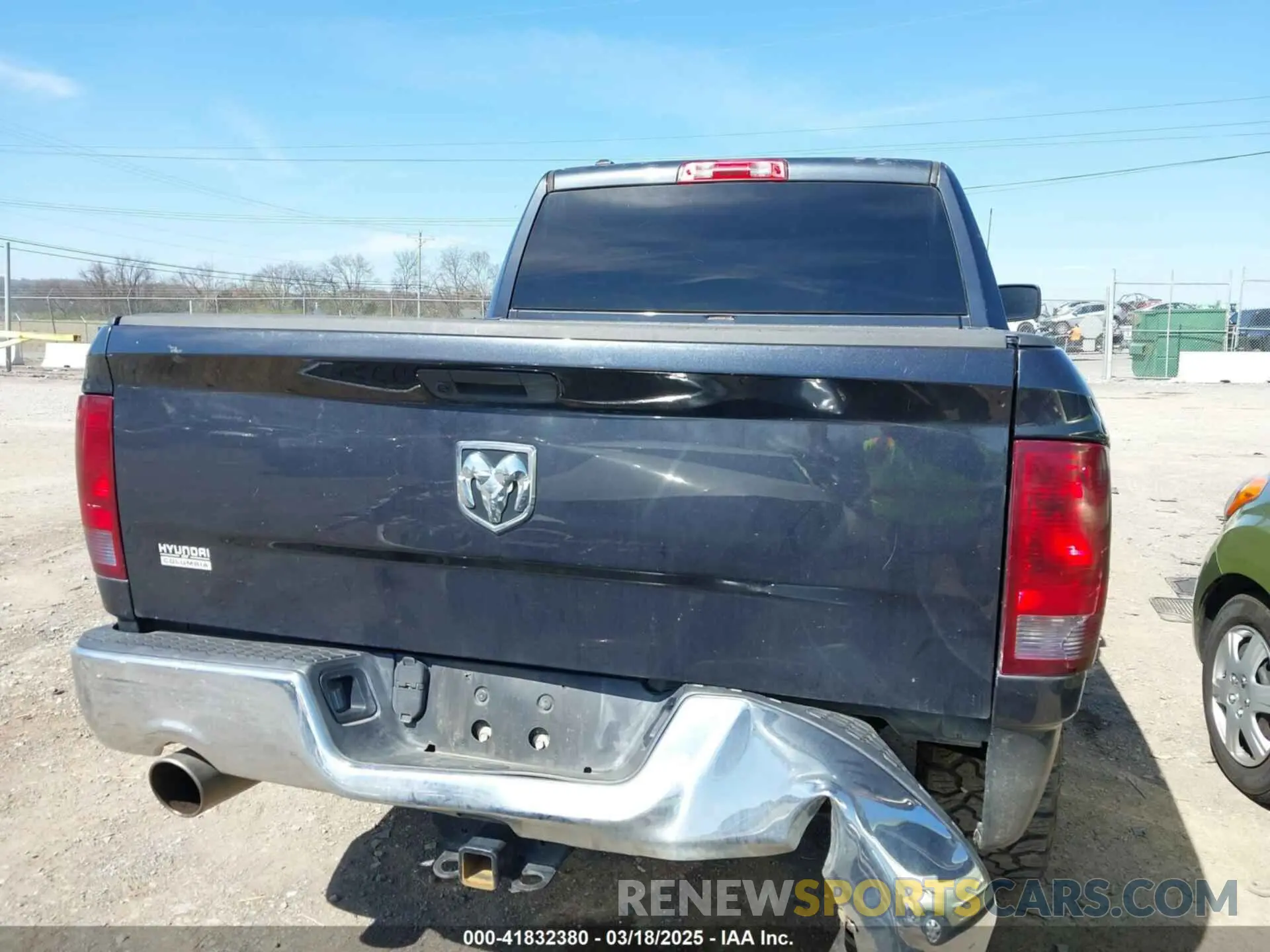 16 Photograph of a damaged car 1C6RR7KT6LS154239 RAM 1500 CLASSIC 2020