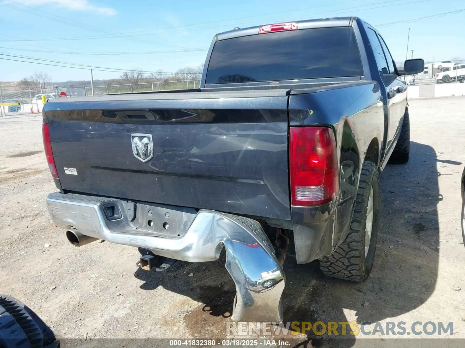 4 Photograph of a damaged car 1C6RR7KT6LS154239 RAM 1500 CLASSIC 2020
